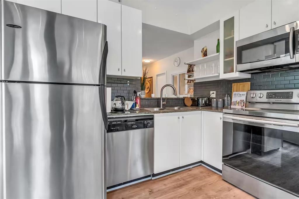 302 1238 BURRARD STREET Unit: 302