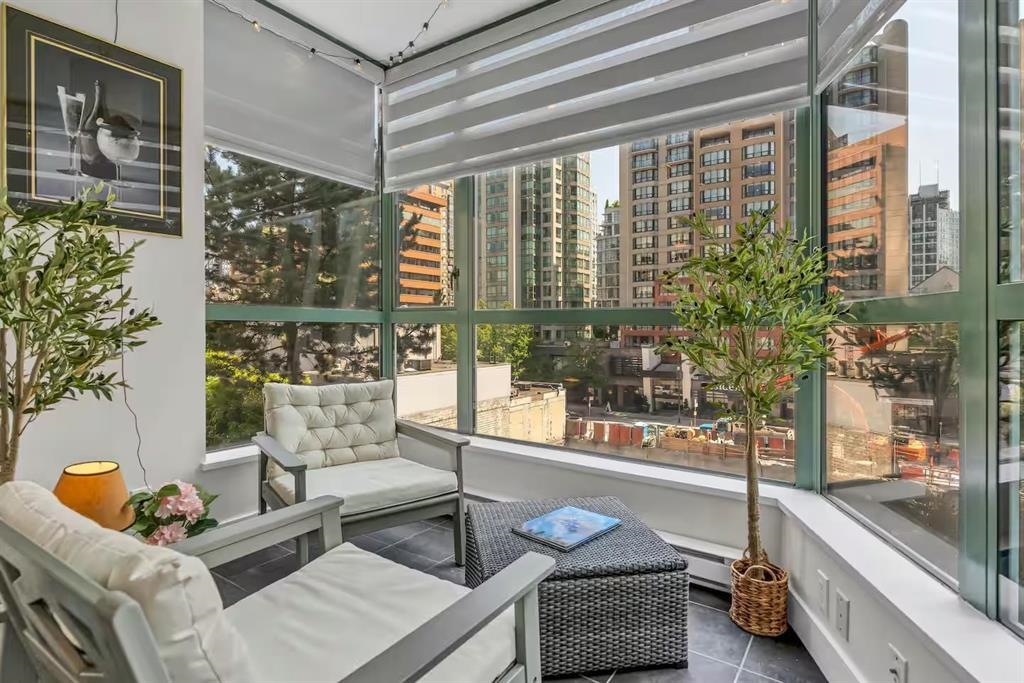 302 1238 BURRARD STREET Unit: 302