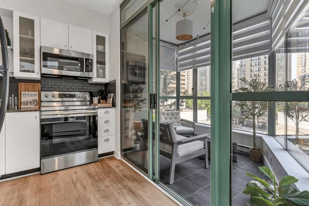 302 1238 BURRARD STREET Unit: 302