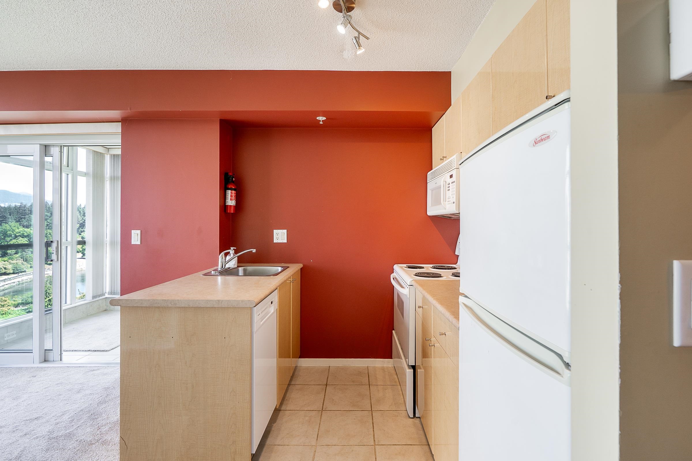 PH110 1889 ALBERNI STREET