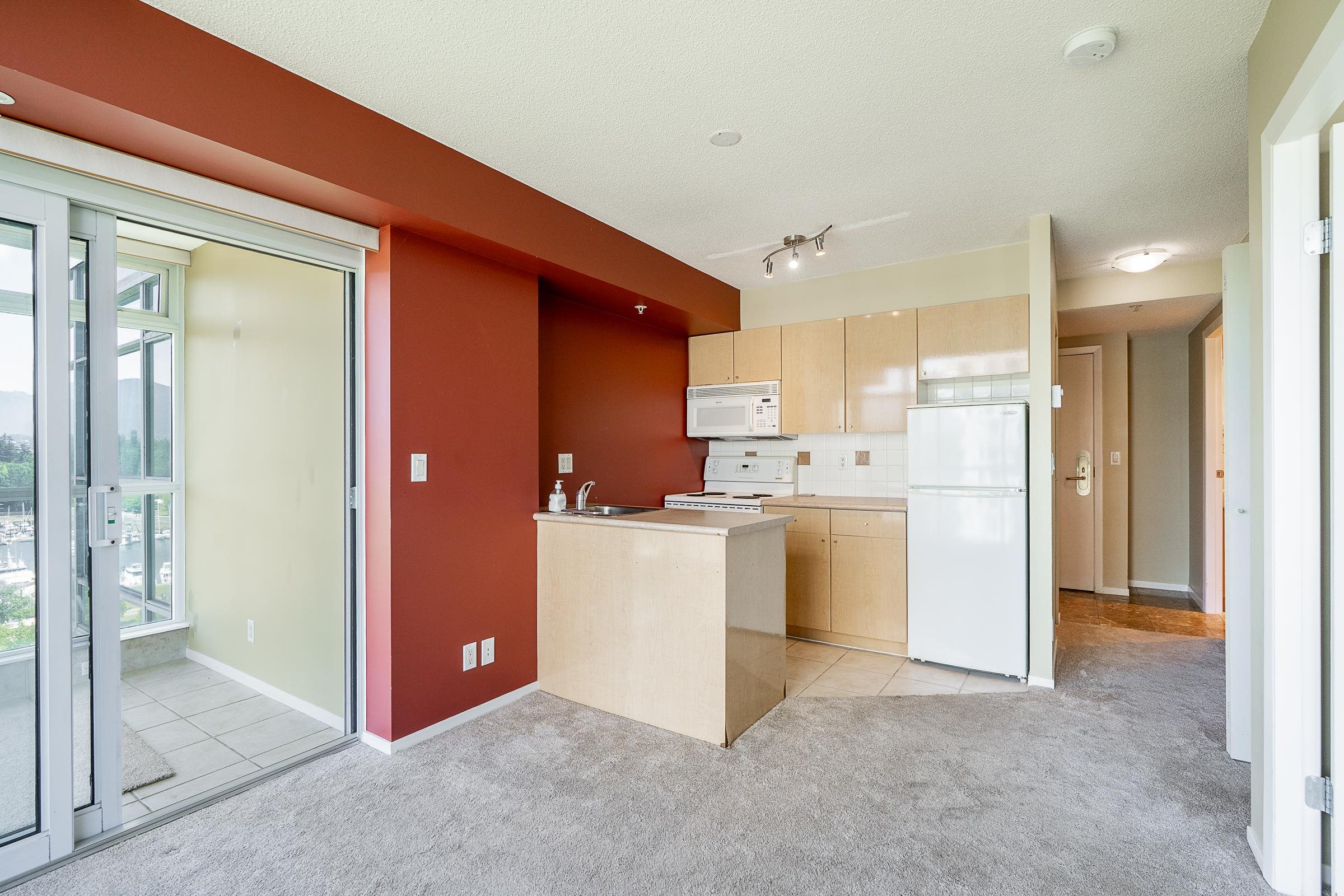 PH110 1889 ALBERNI STREET