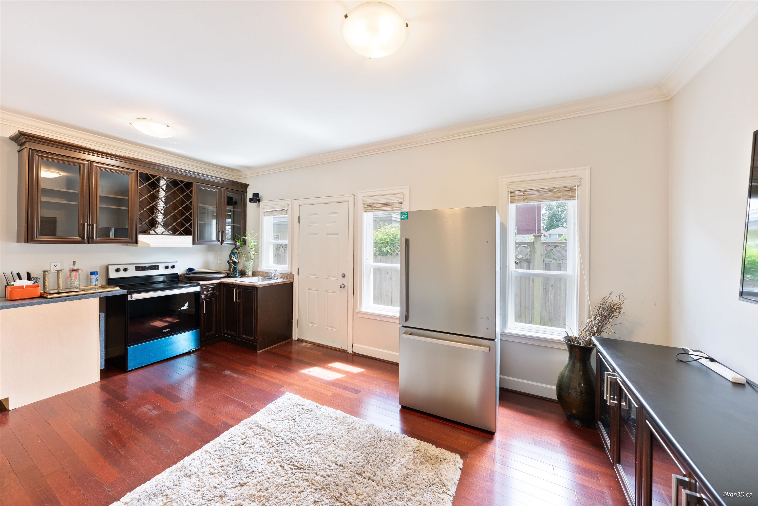 9291 KIRKMOND CRESCENT