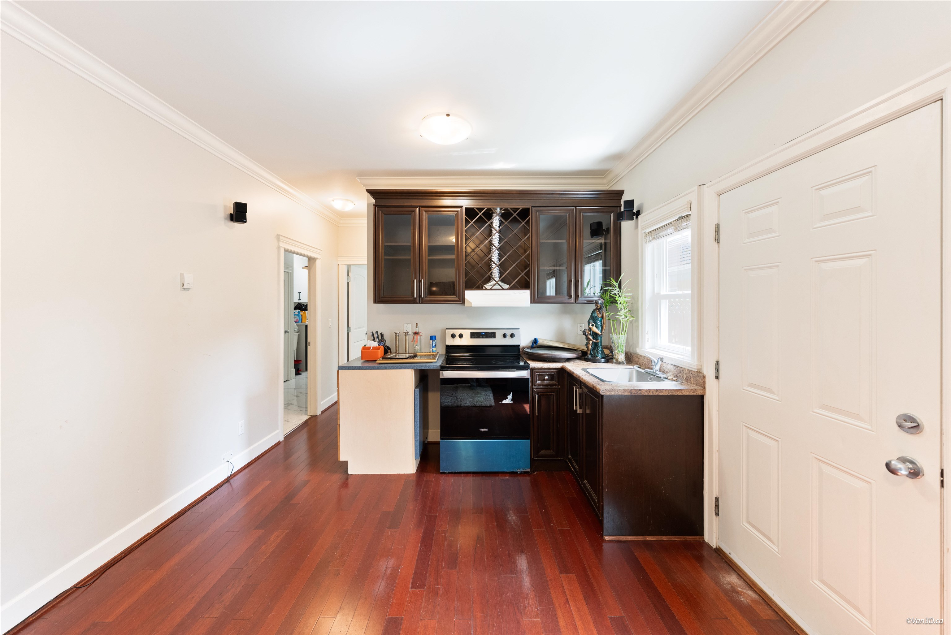 9291 KIRKMOND CRESCENT