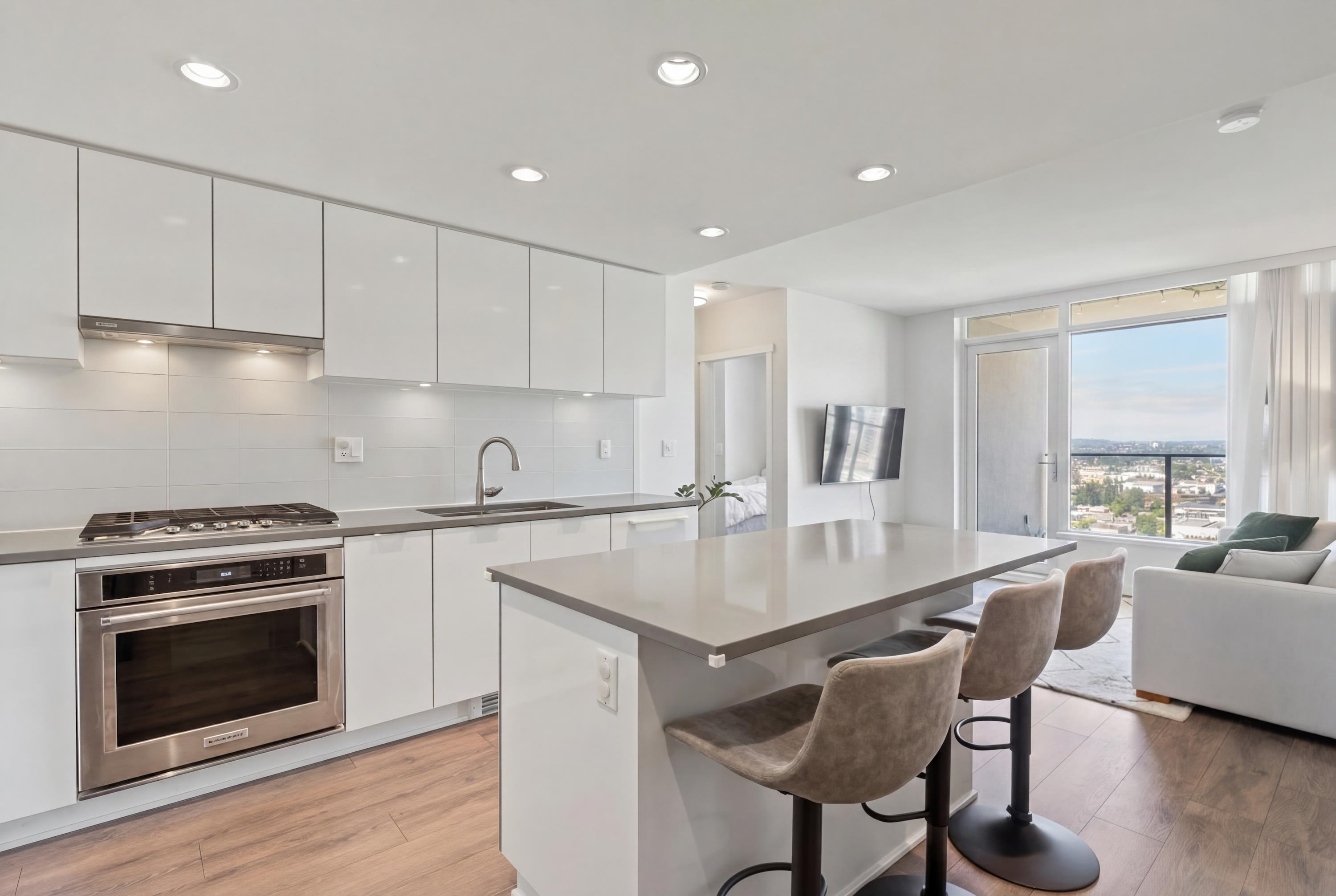 3205 2388 MADISON AVENUE