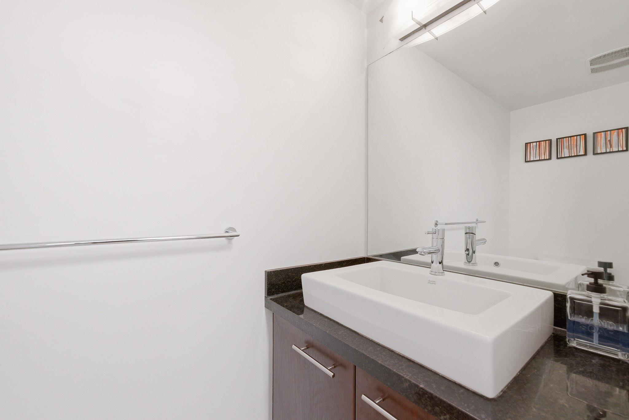 TH1 1288 CHESTERFIELD AVENUE