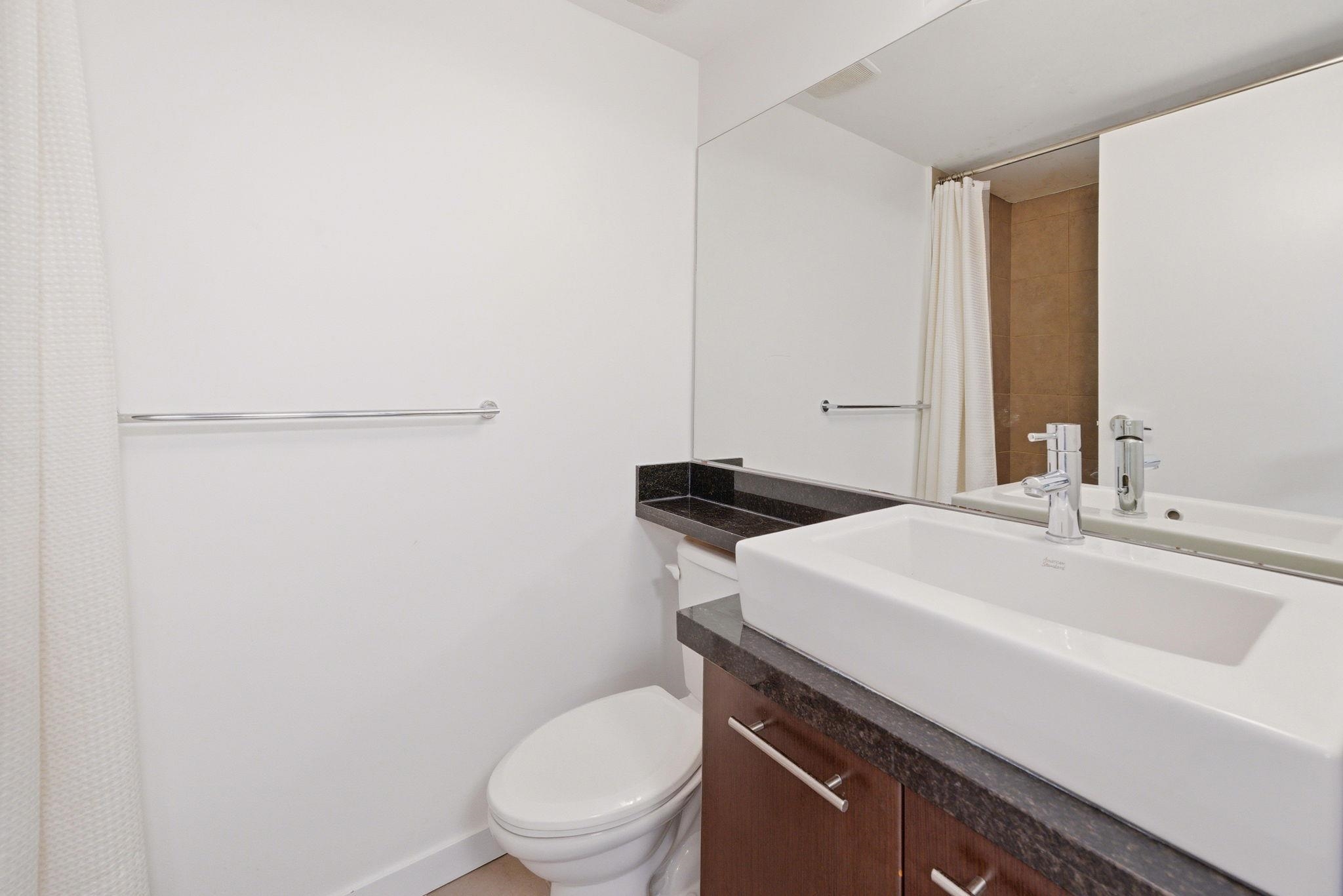 TH1 1288 CHESTERFIELD AVENUE