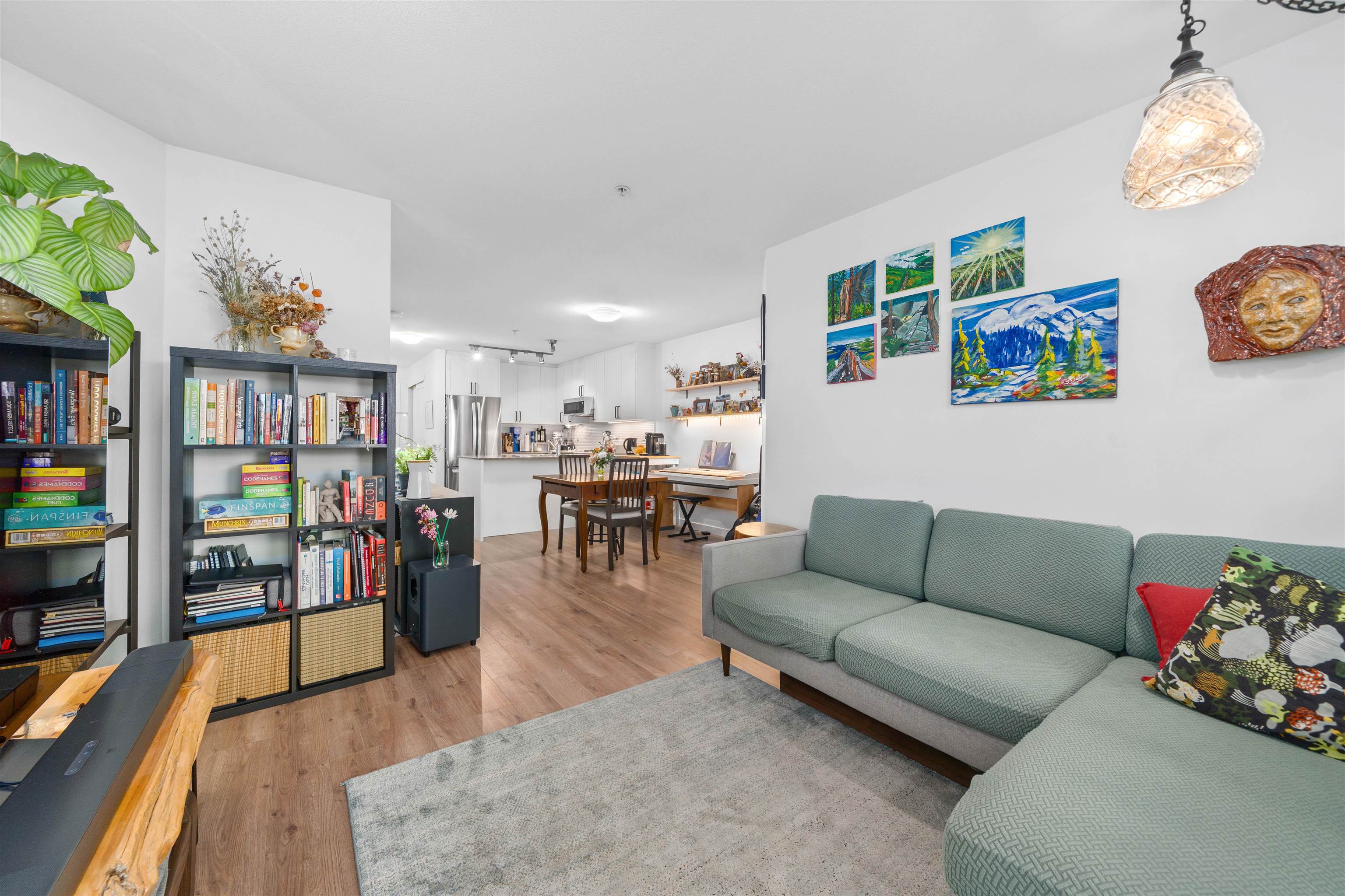 203 4833 BRENTWOOD DRIVE