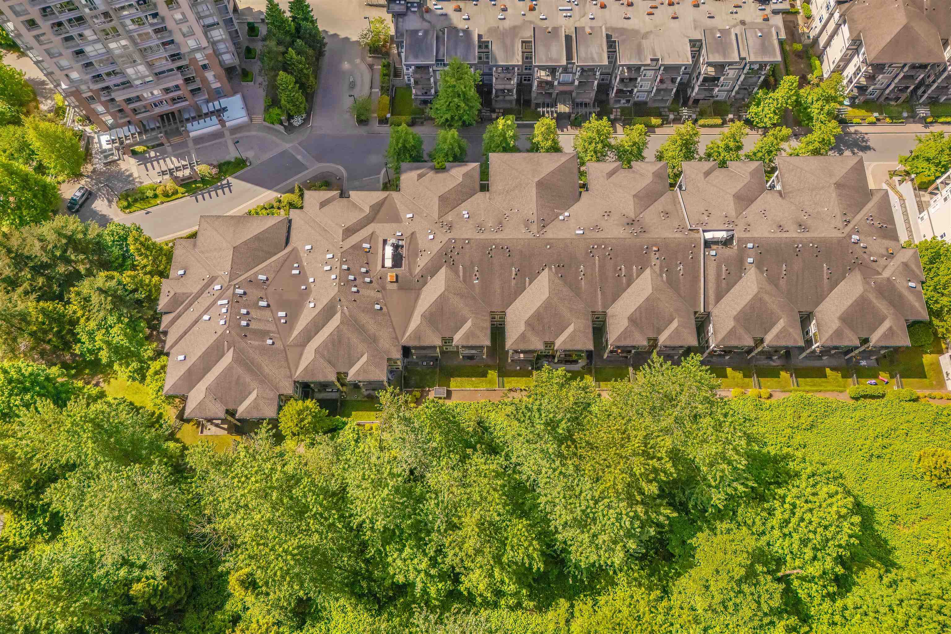 203 4833 BRENTWOOD DRIVE
