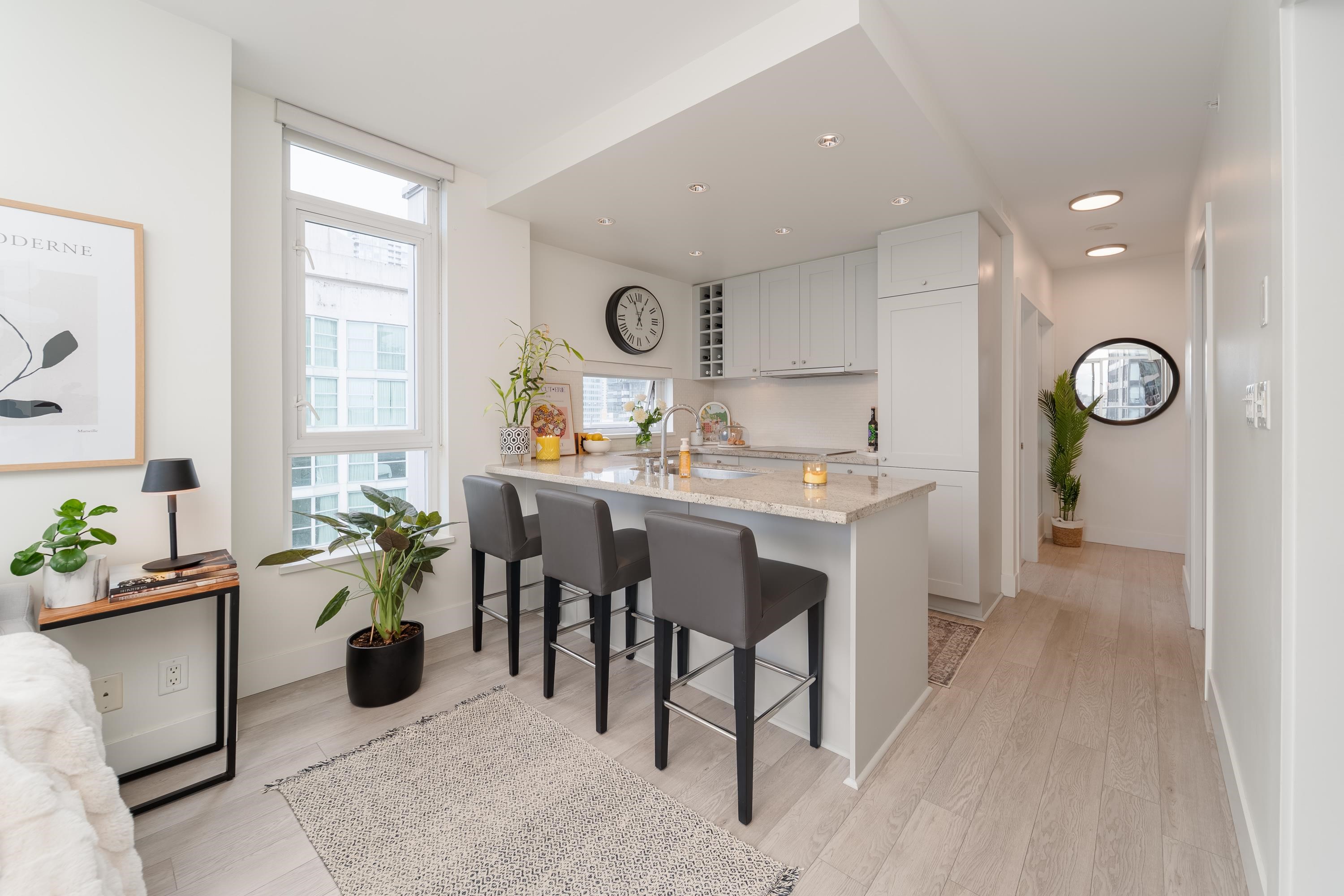 1908 821 CAMBIE STREET