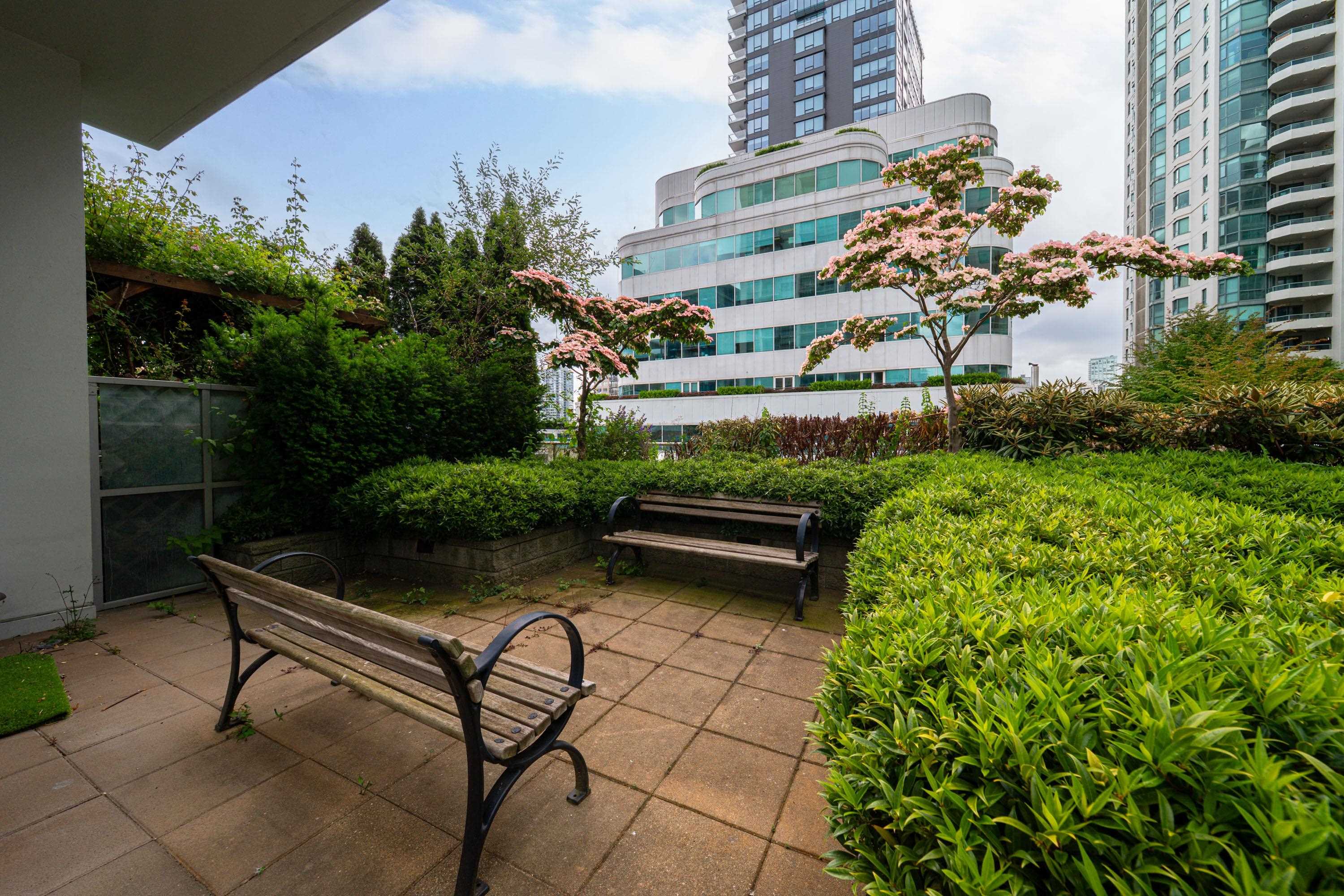 1908 821 CAMBIE STREET