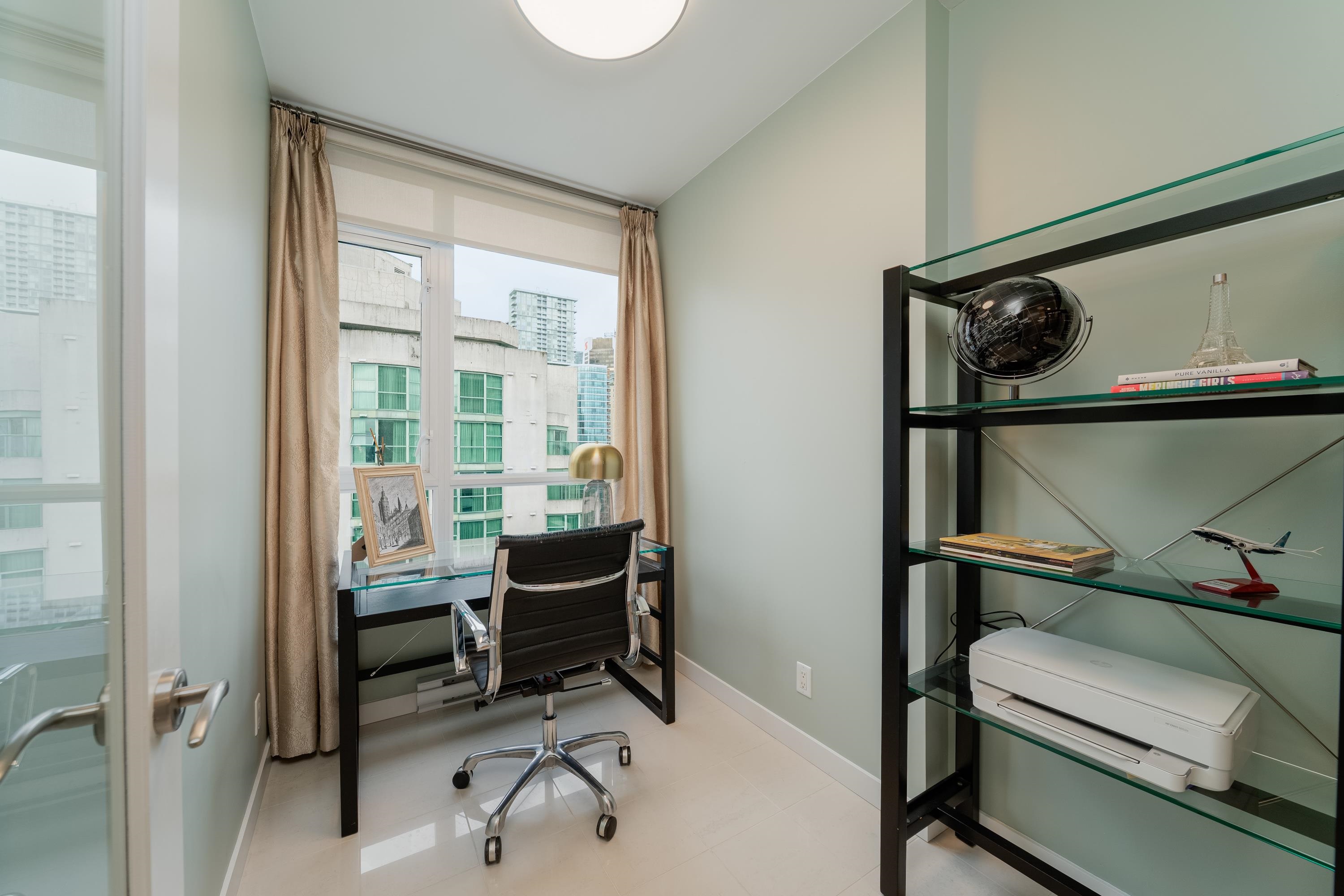 1908 821 CAMBIE STREET