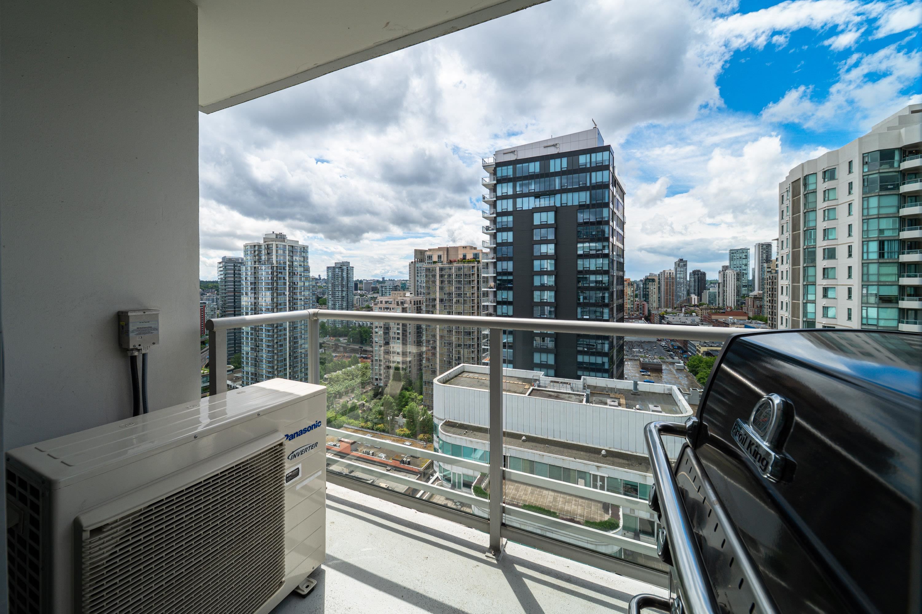 1908 821 CAMBIE STREET