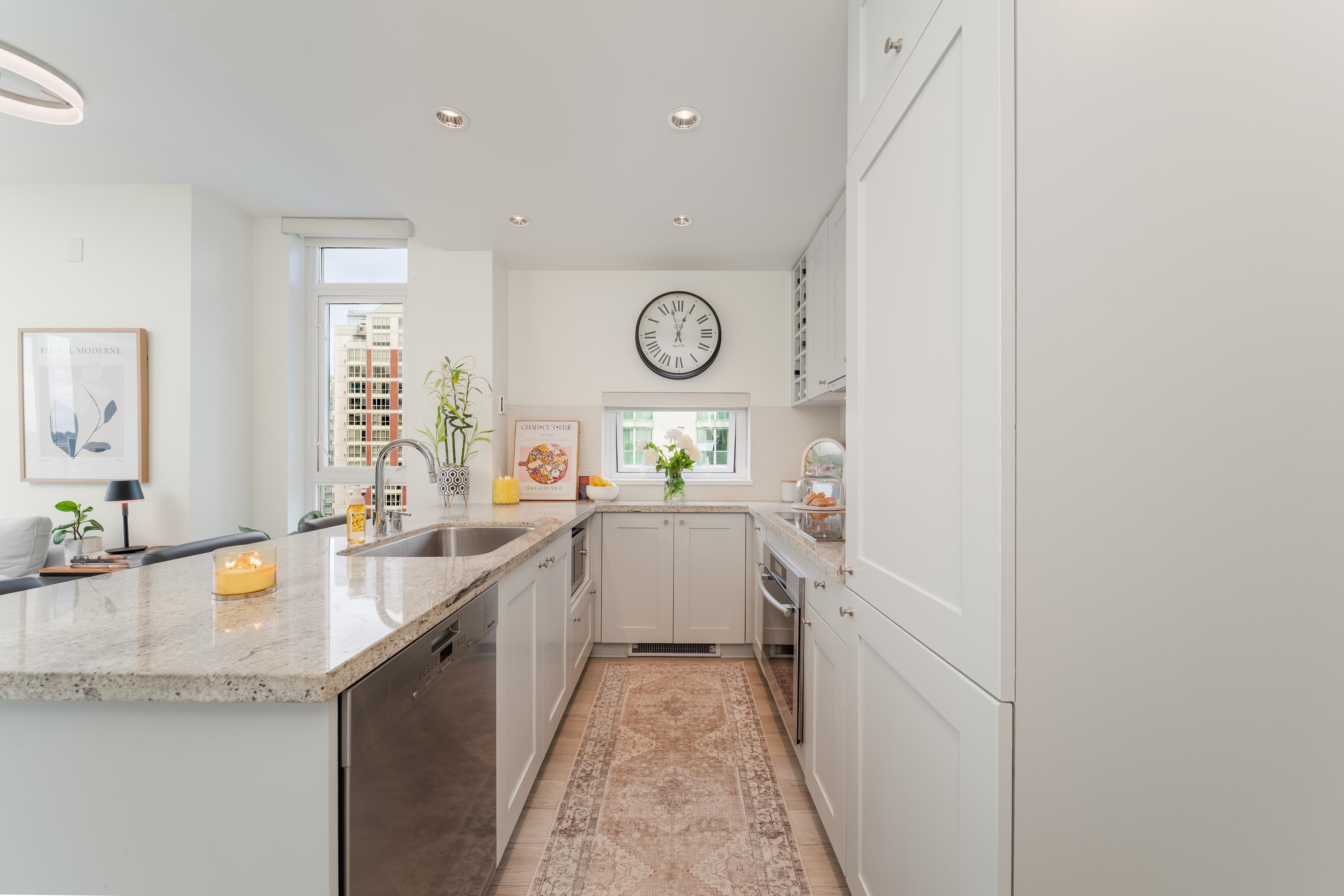 1908 821 CAMBIE STREET