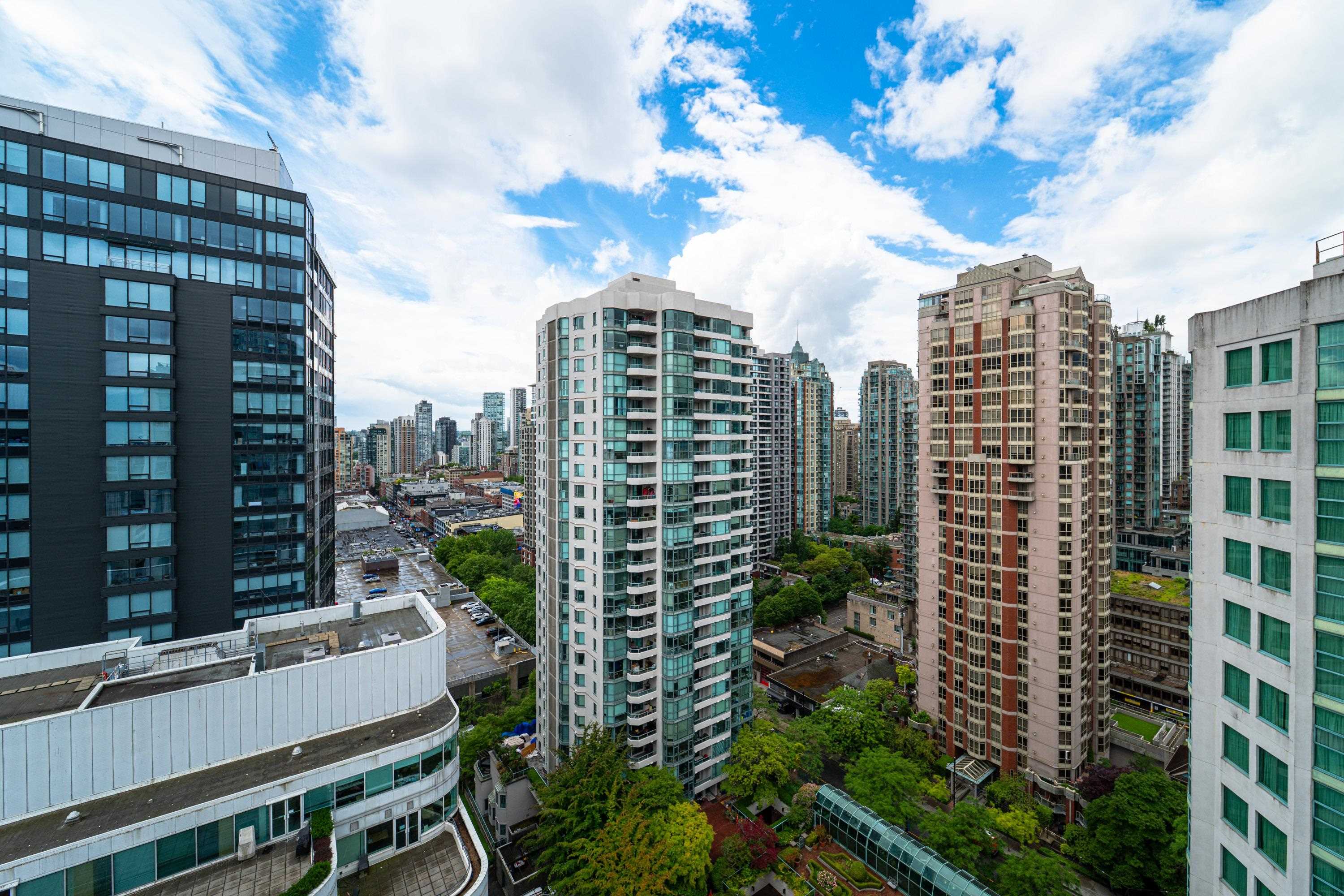 1908 821 CAMBIE STREET