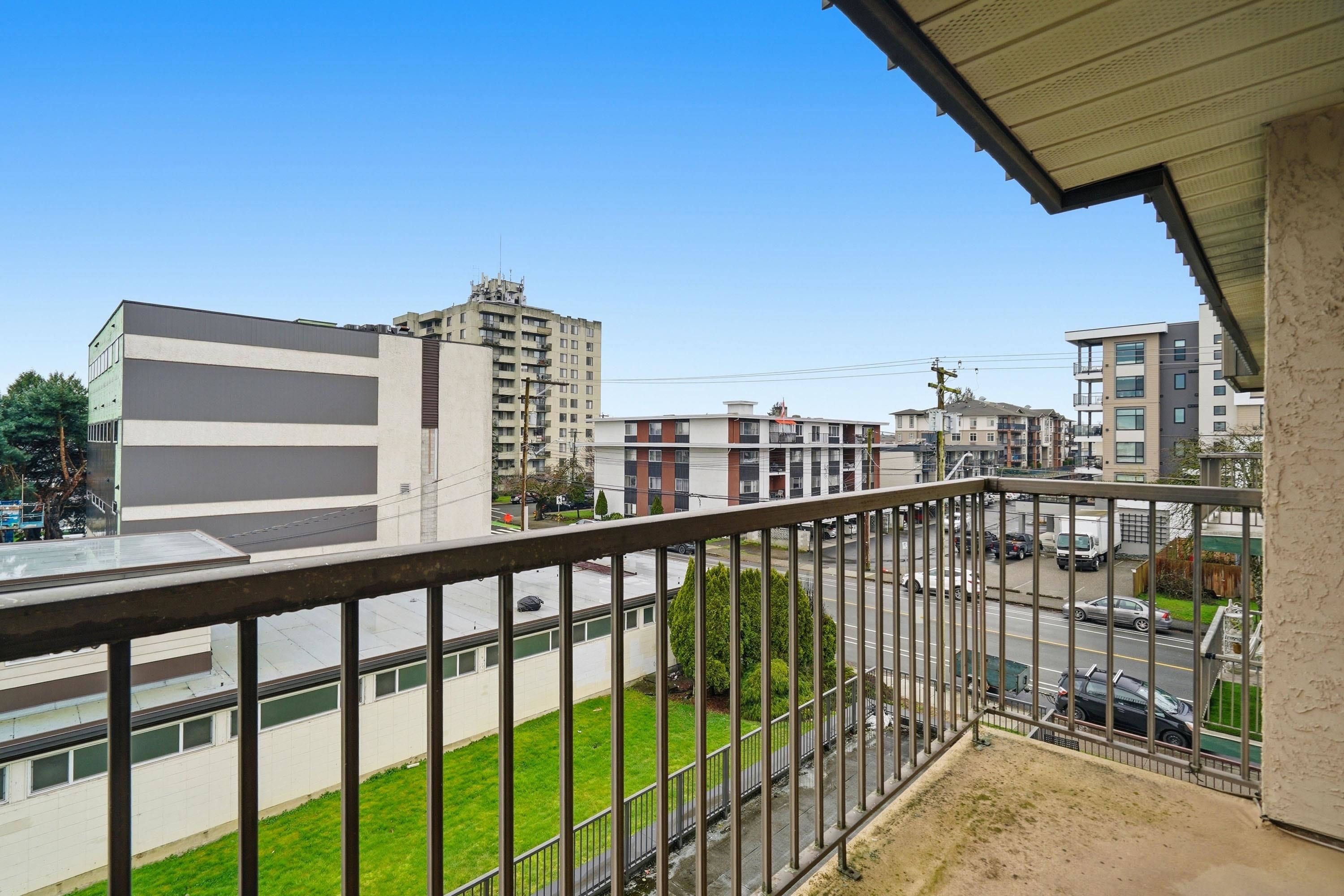 309 45744 SPADINA AVENUE