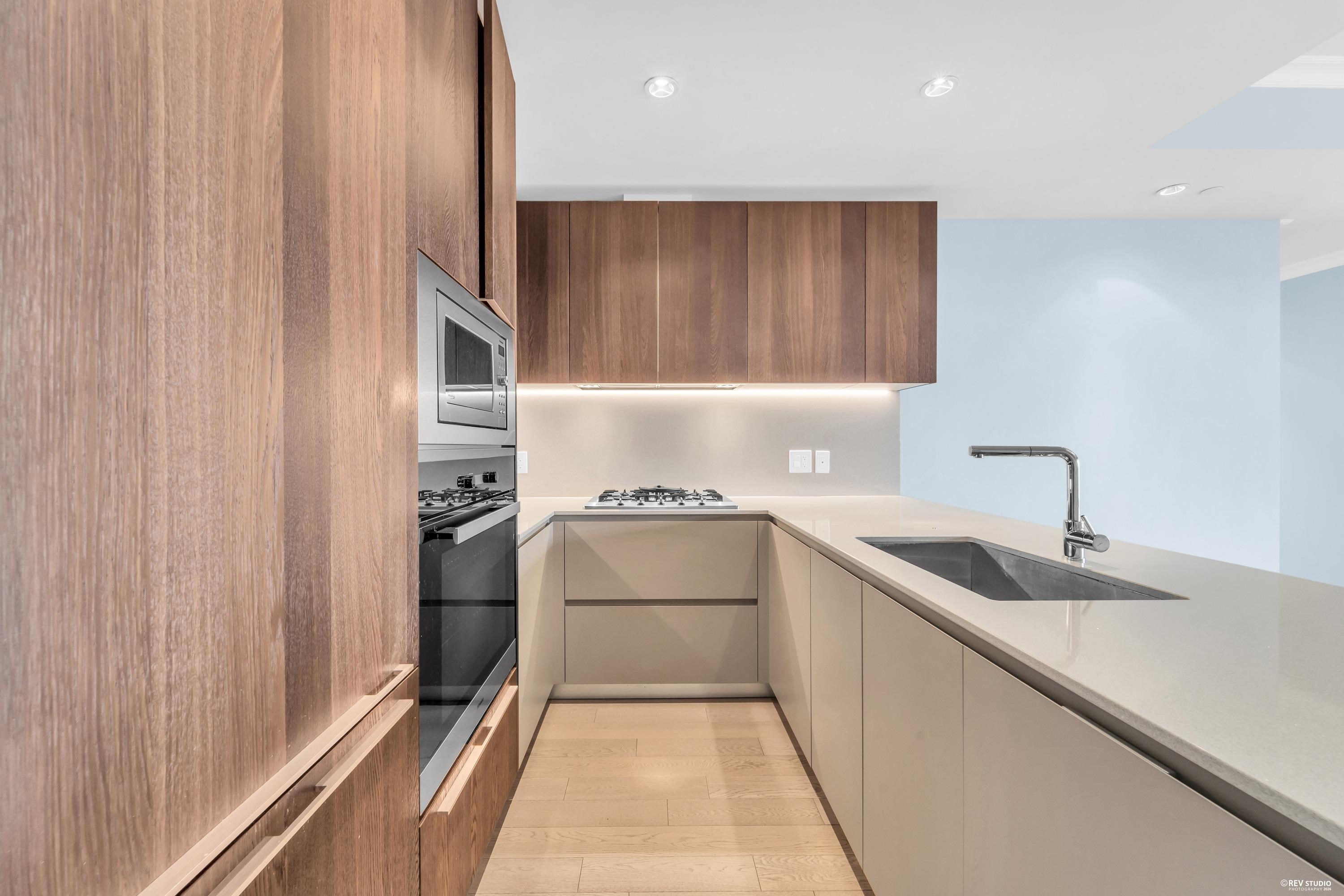 709 6622 PEARSON WAY