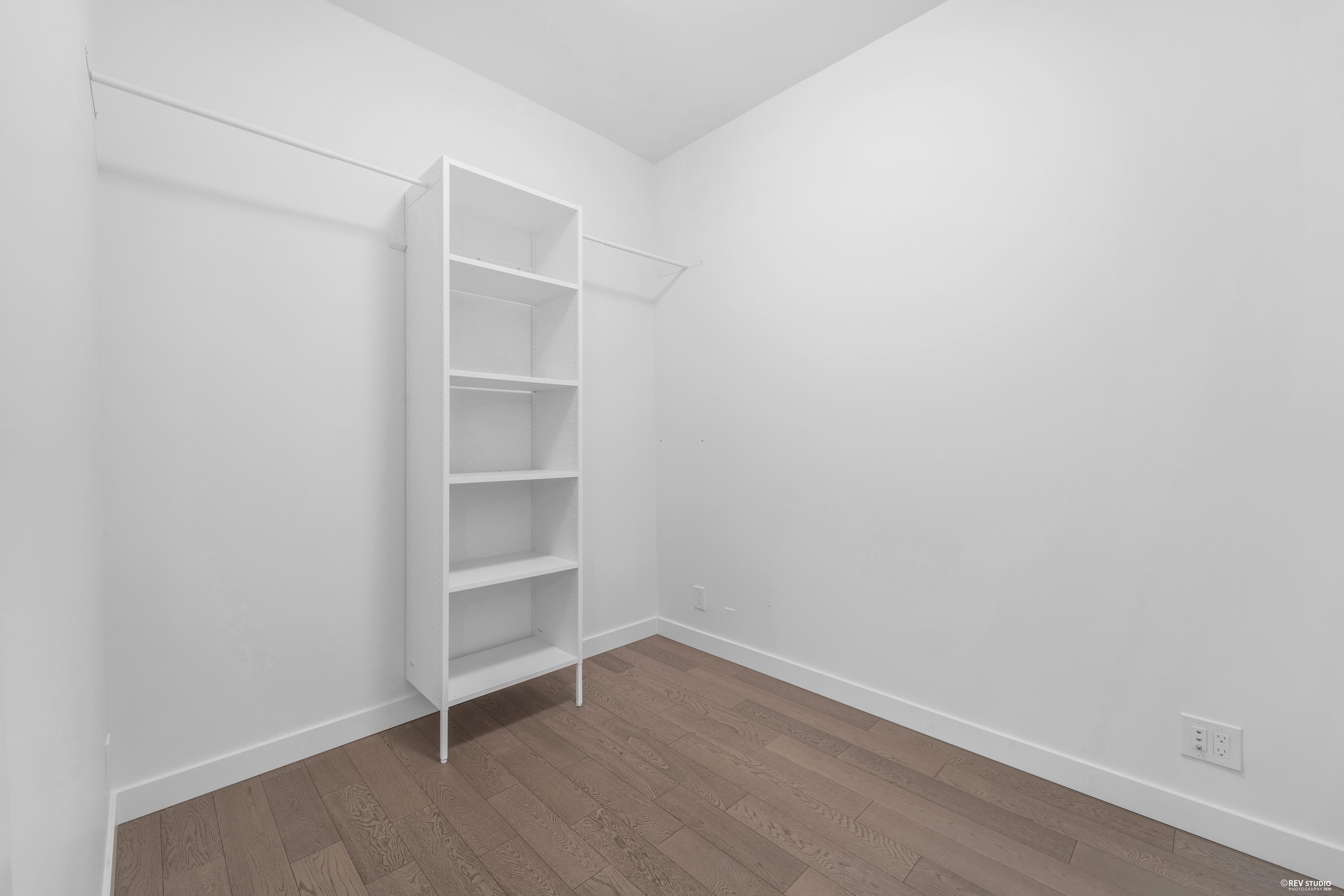 709 6622 PEARSON WAY