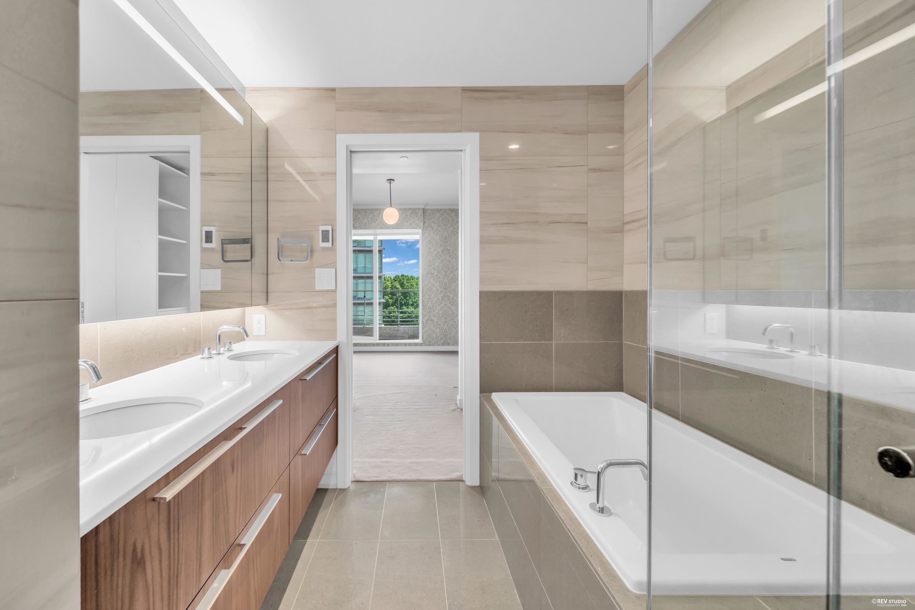 709 6622 PEARSON WAY