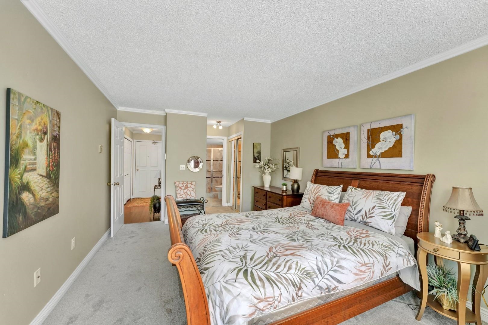 111 1840 E SOUTHMERE CRESCENT