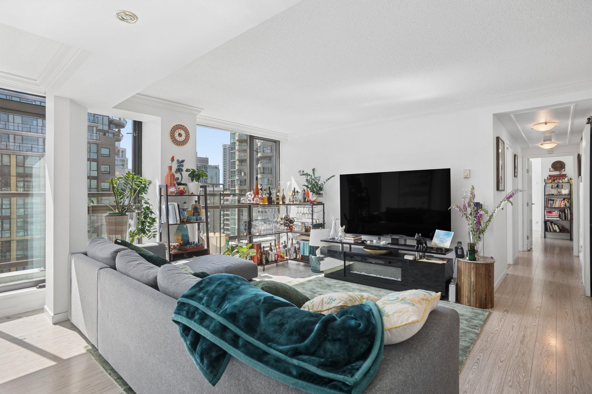 2803 1367 ALBERNI STREET