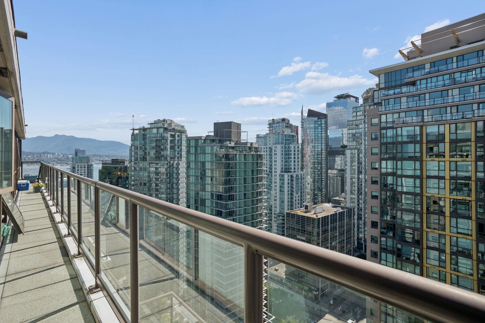2803 1367 ALBERNI STREET