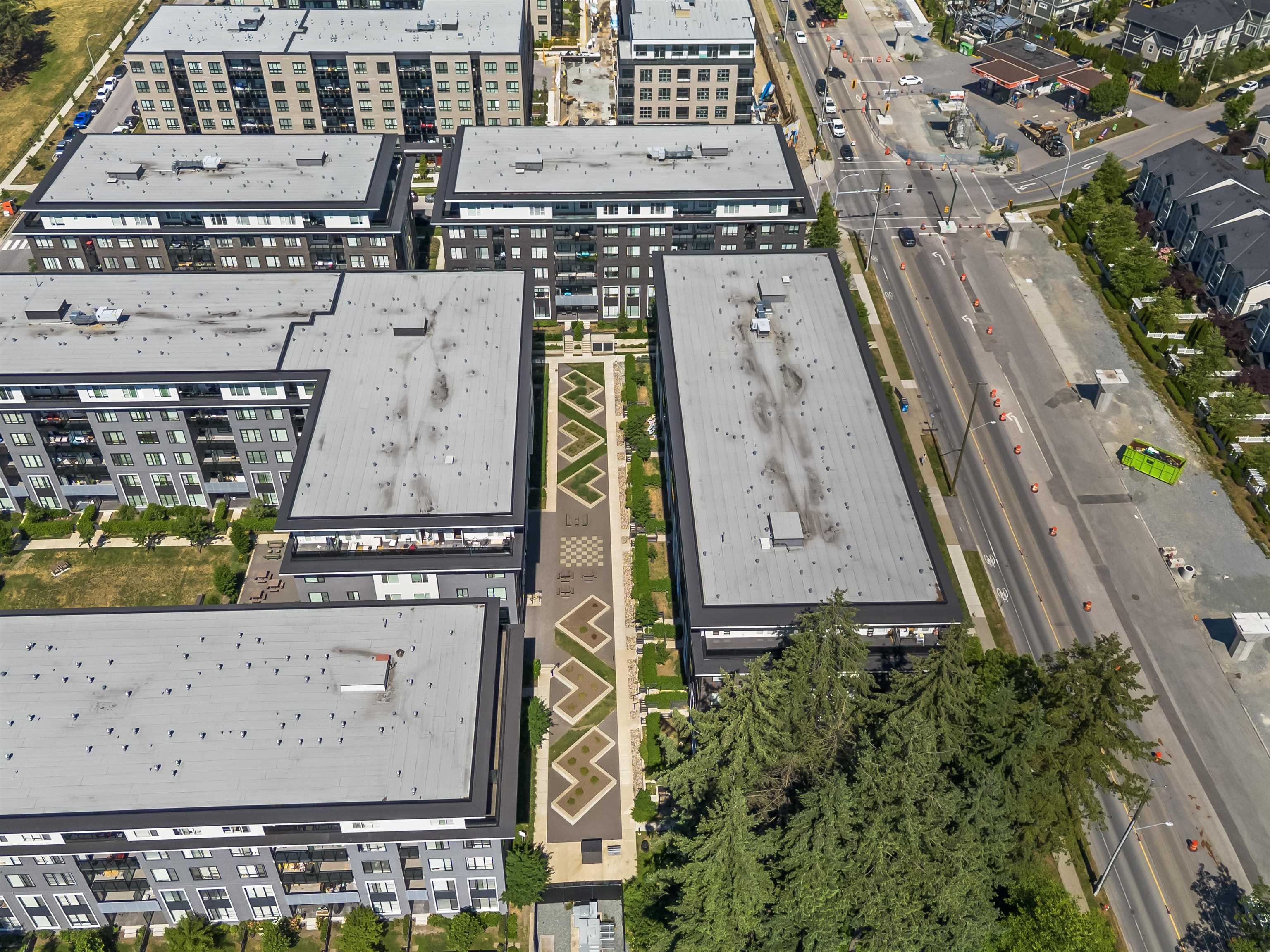 408 15848 FRASER HIGHWAY