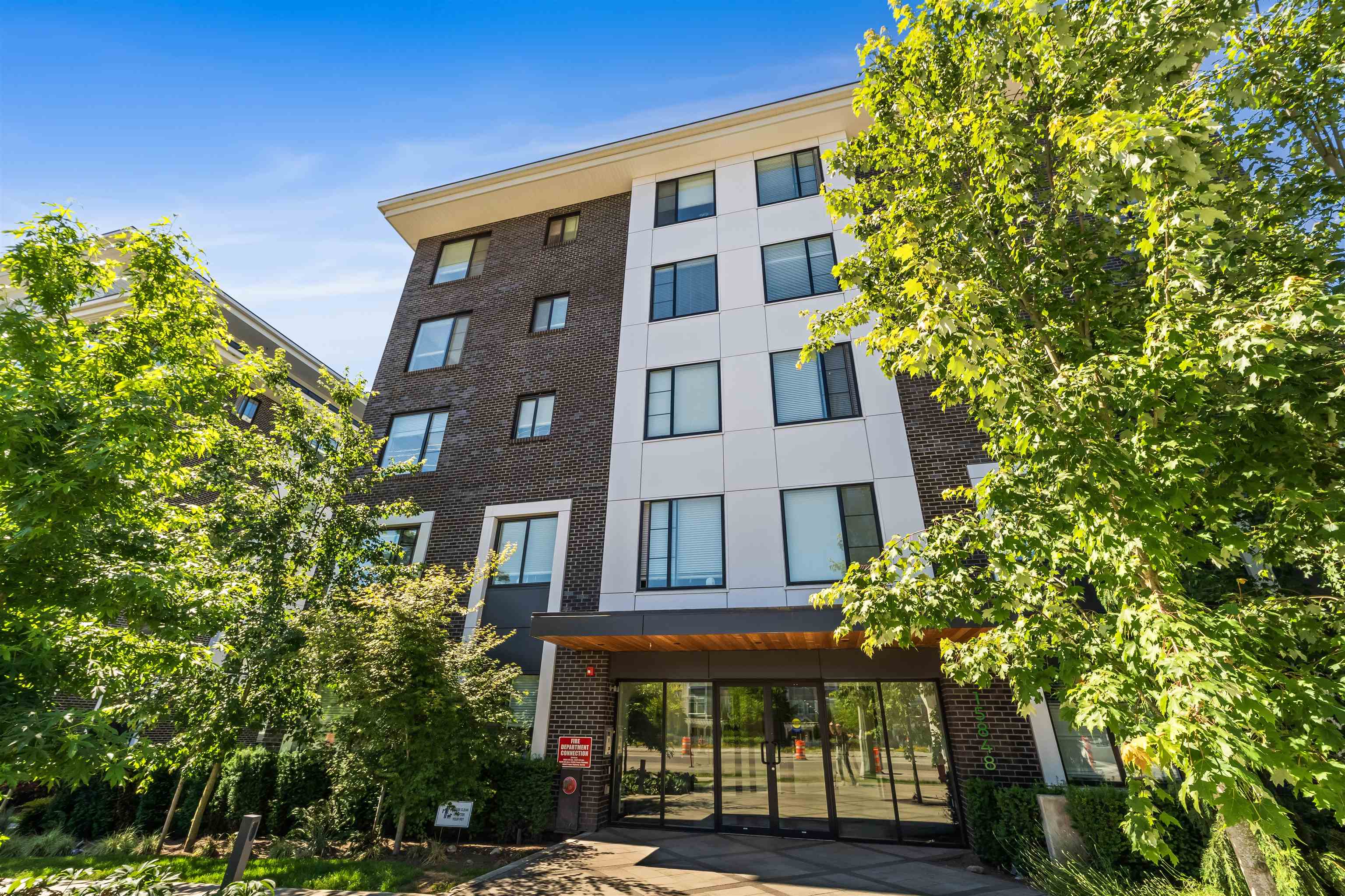 408 15848 FRASER HIGHWAY