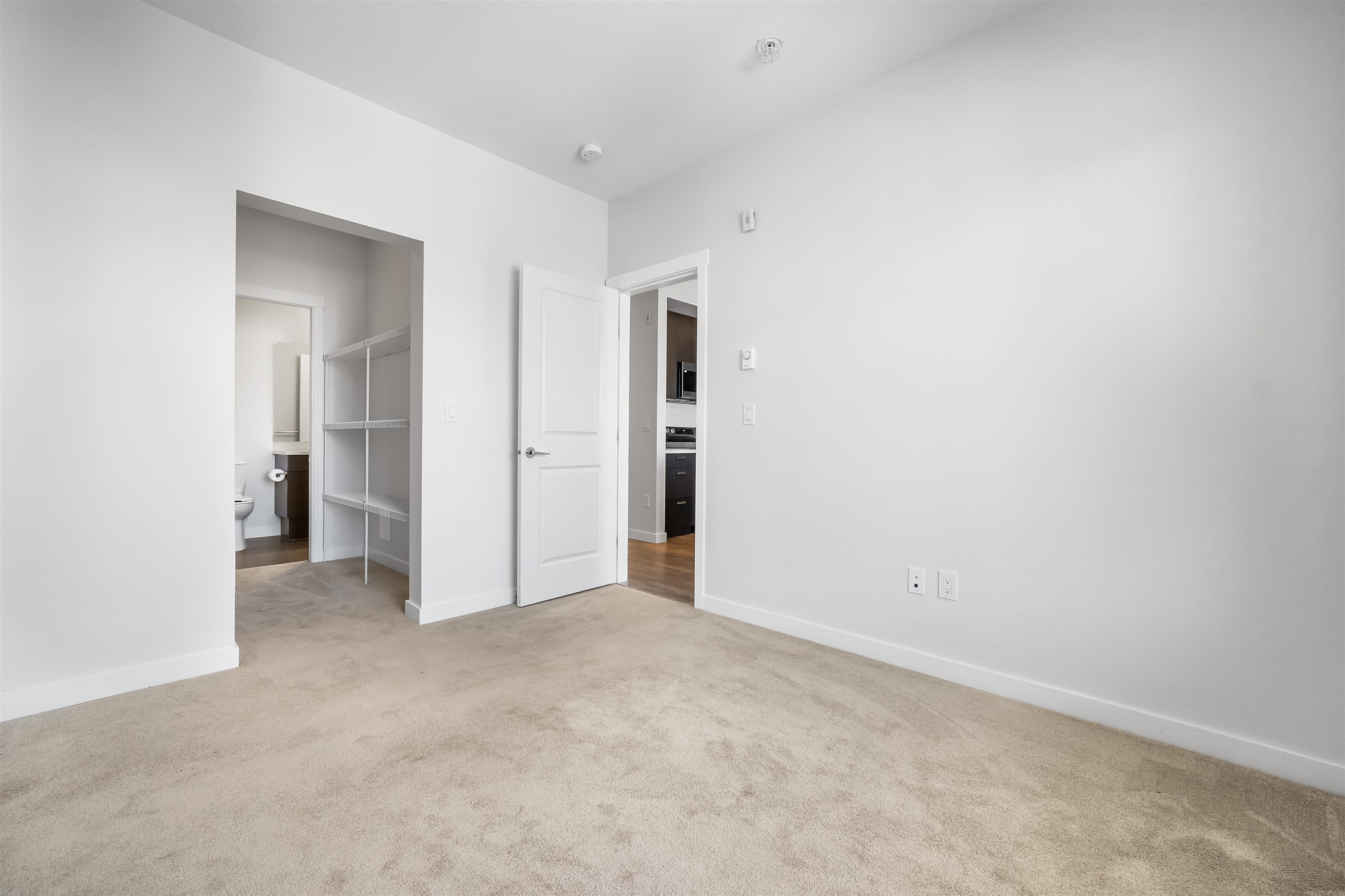 408 15848 FRASER HIGHWAY