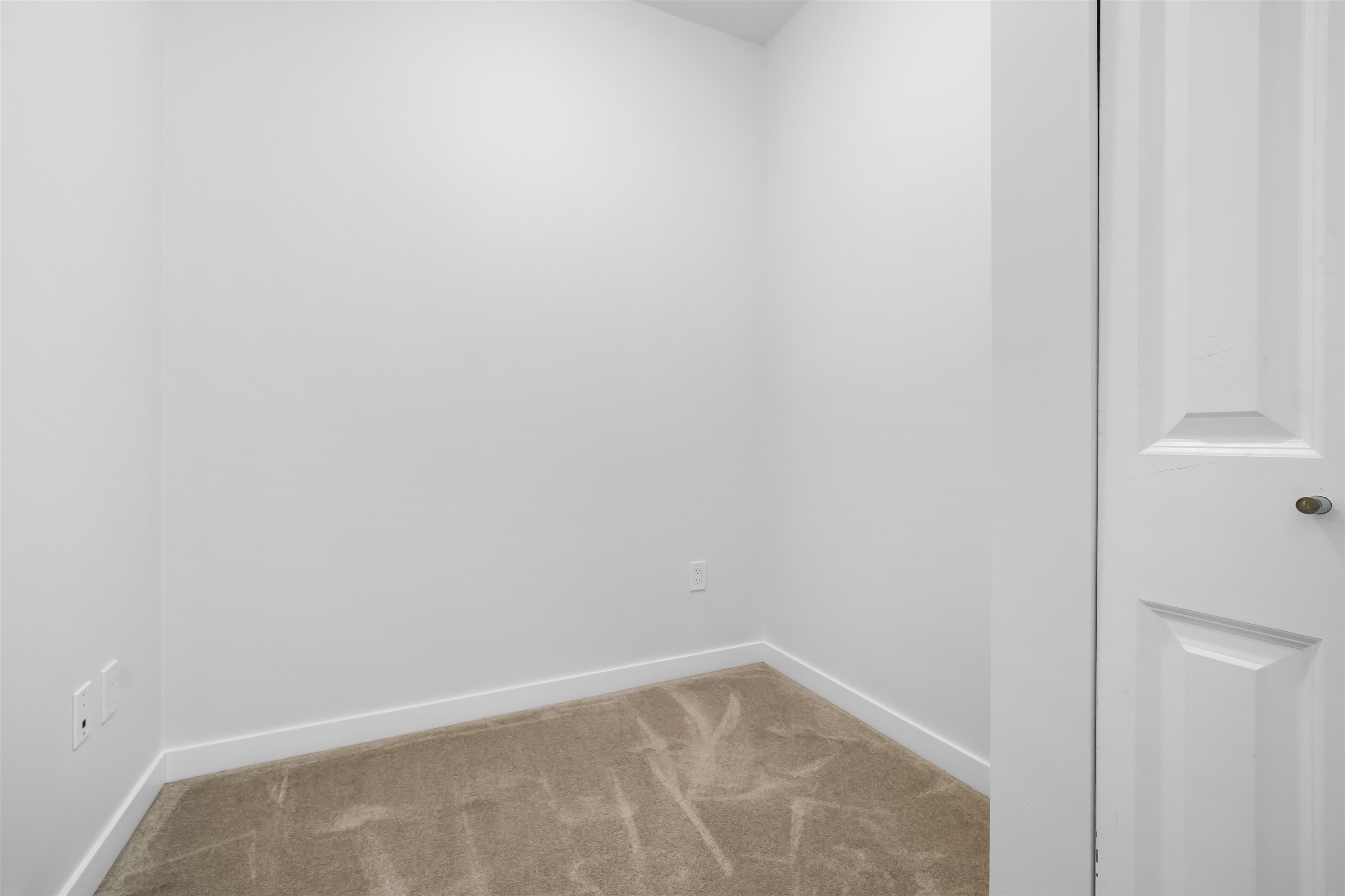 408 15848 FRASER HIGHWAY