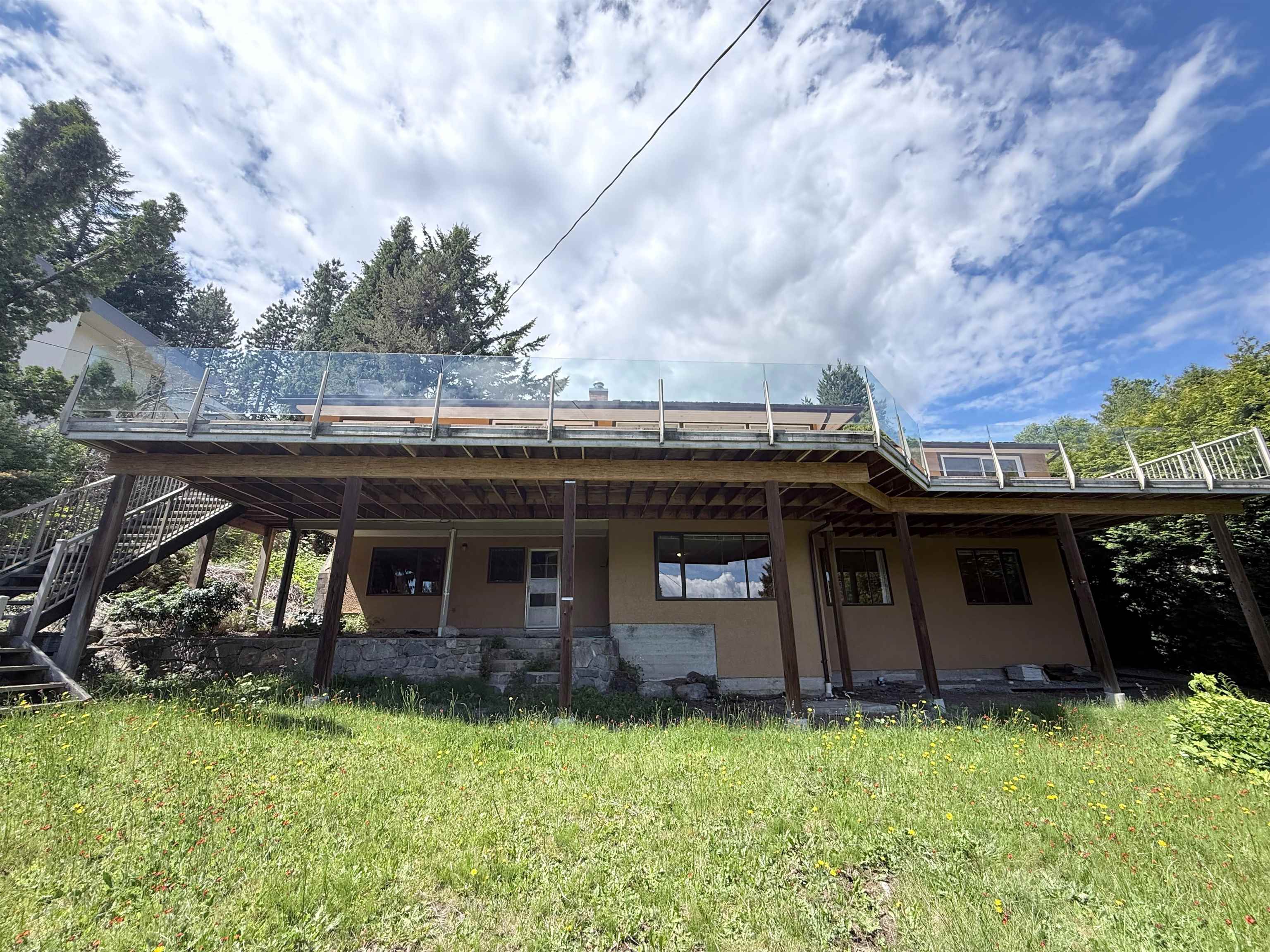870 GREENWOOD ROAD