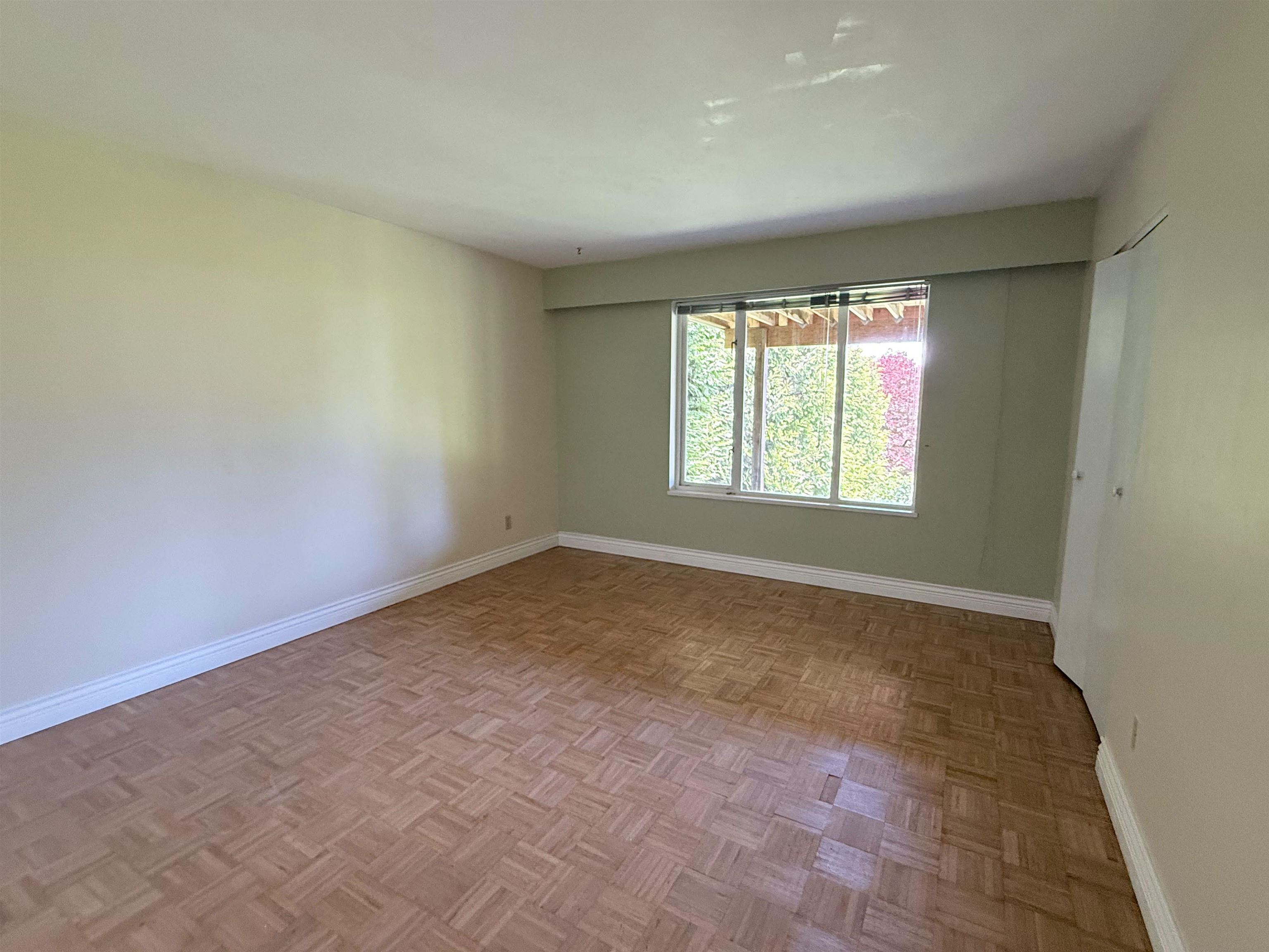 870 GREENWOOD ROAD