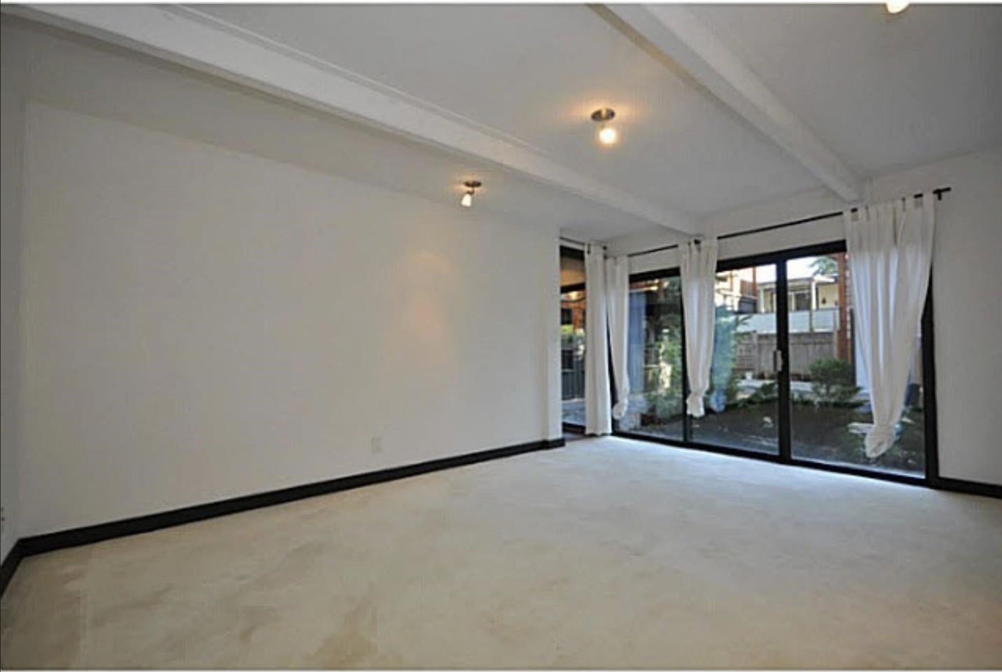 937 UNDERHILL DRIVE