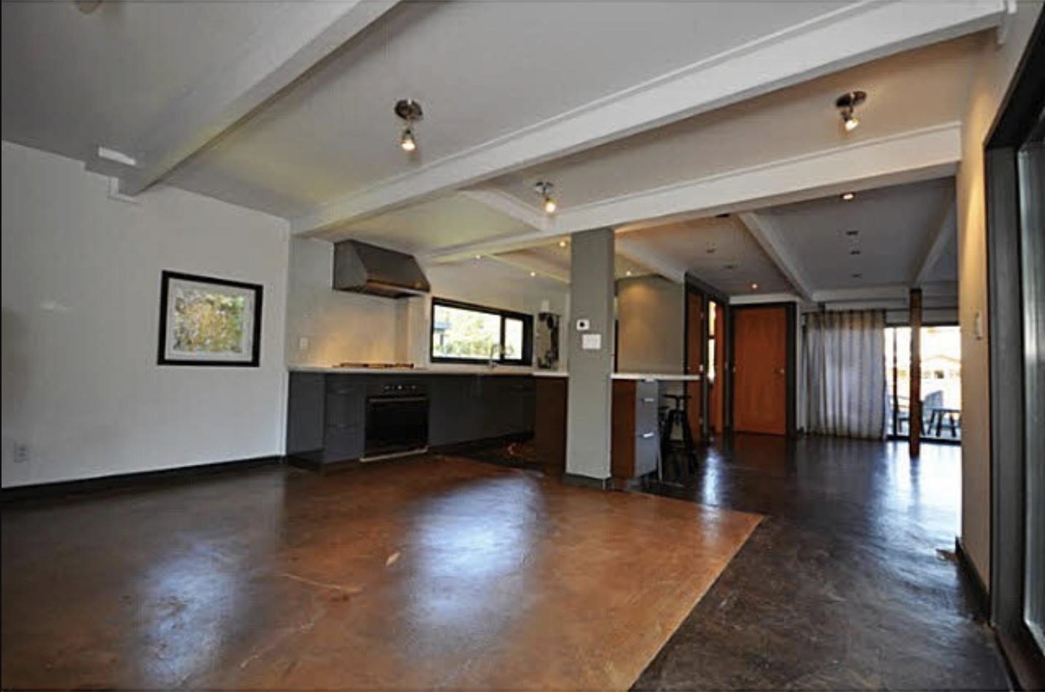 937 UNDERHILL DRIVE