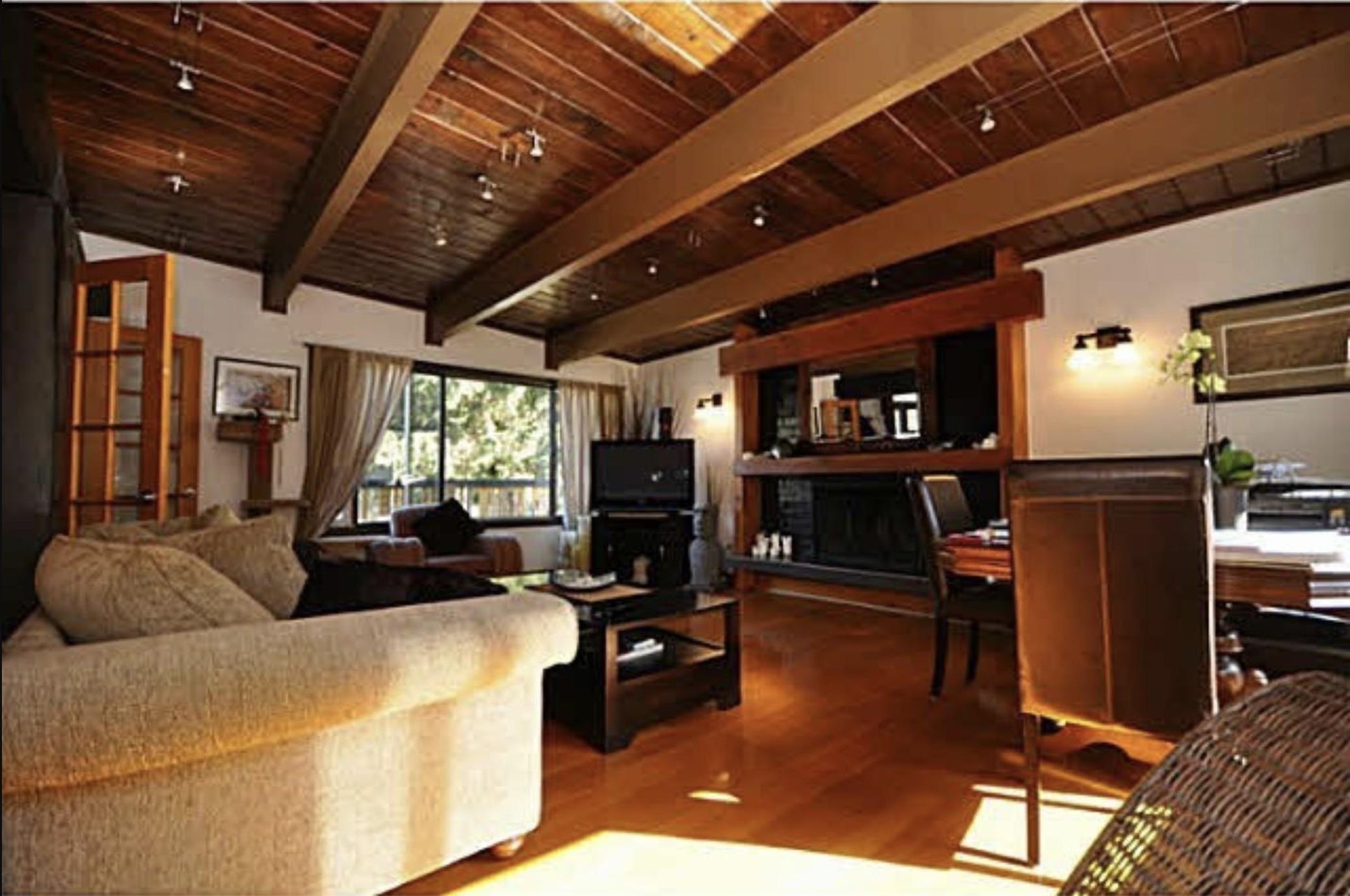 937 UNDERHILL DRIVE