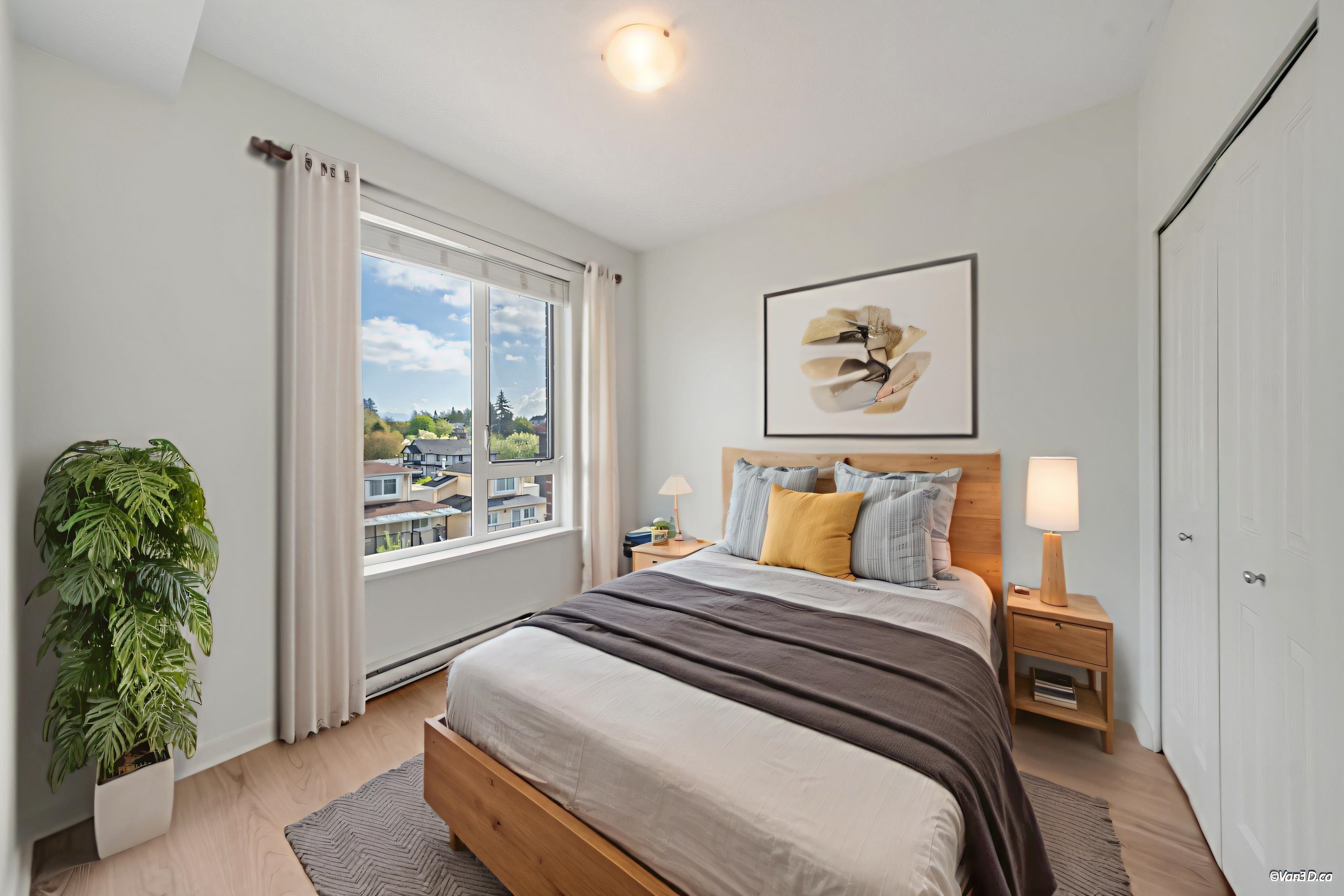 329 2239 KINGSWAY