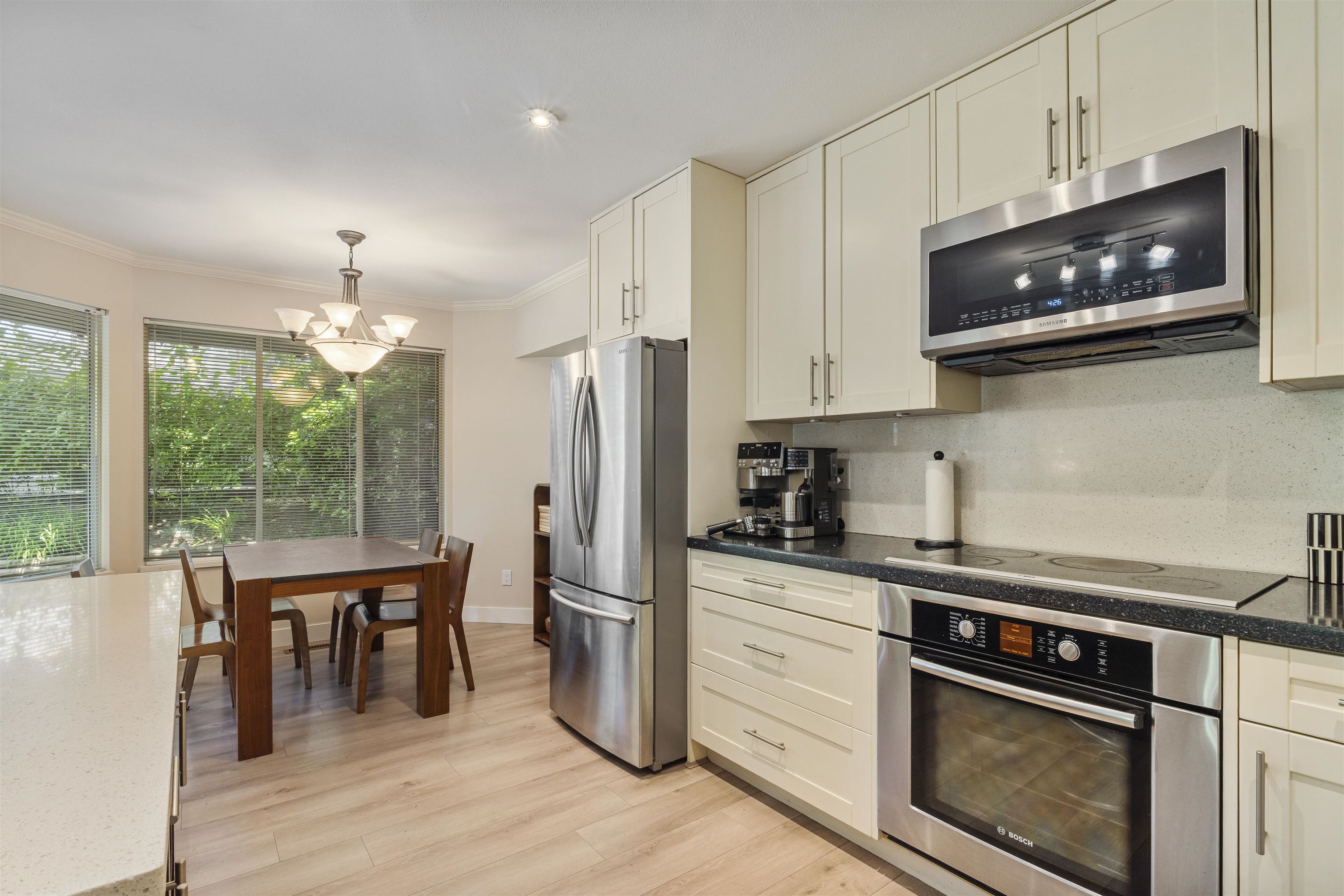 140 1495 LANSDOWNE DRIVE