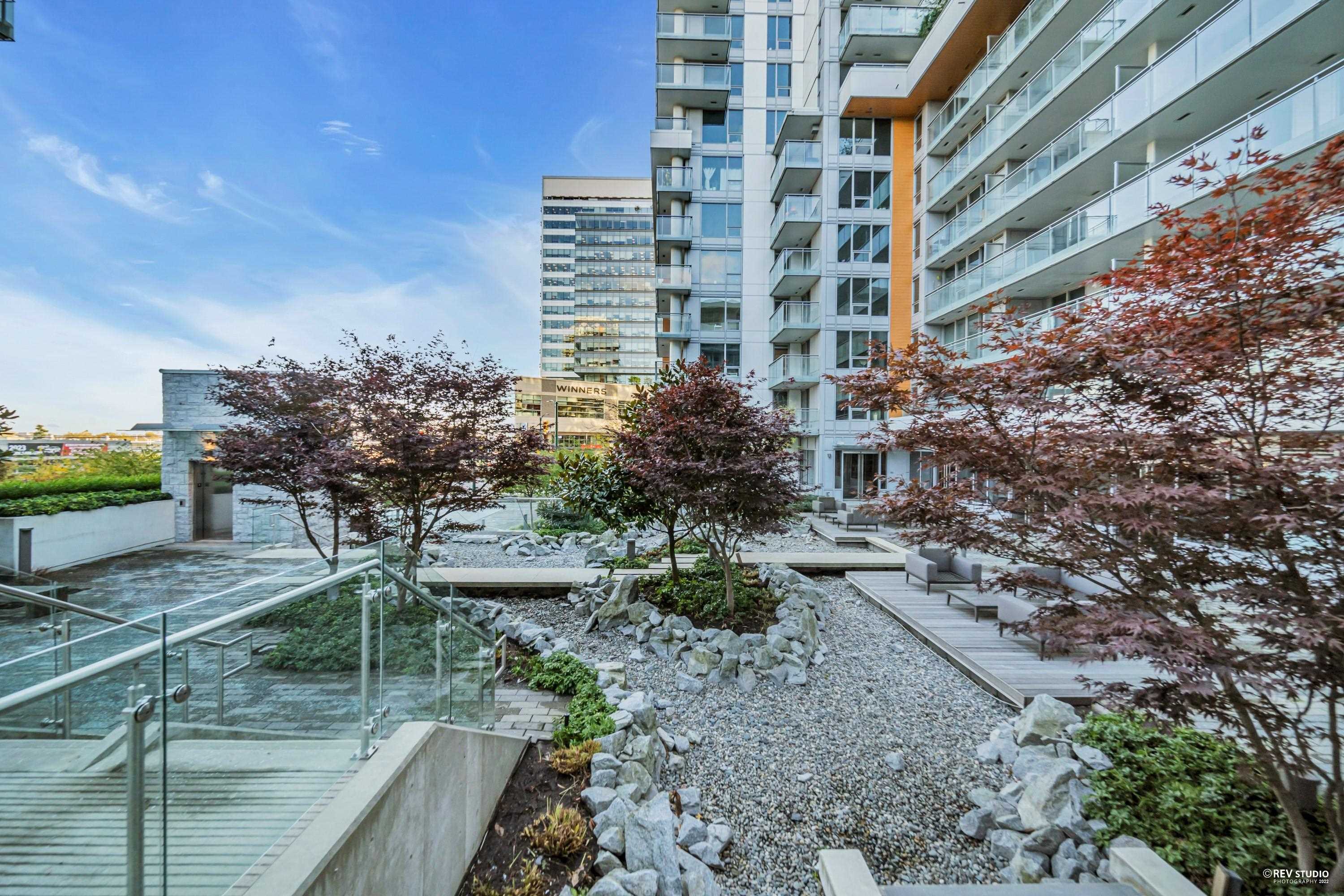 1808 455 SW MARINE DRIVE