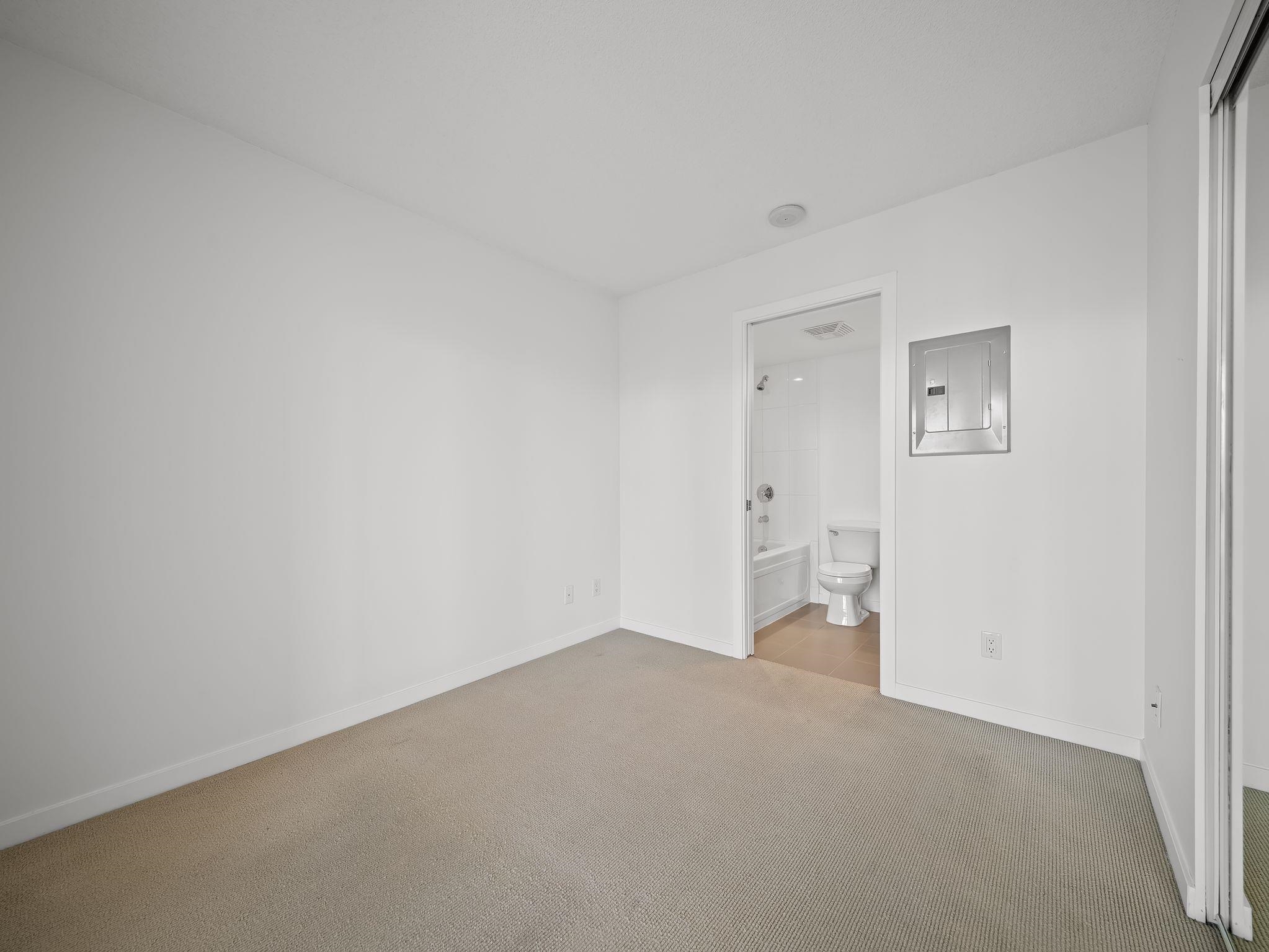 3305 13688 100 AVENUE