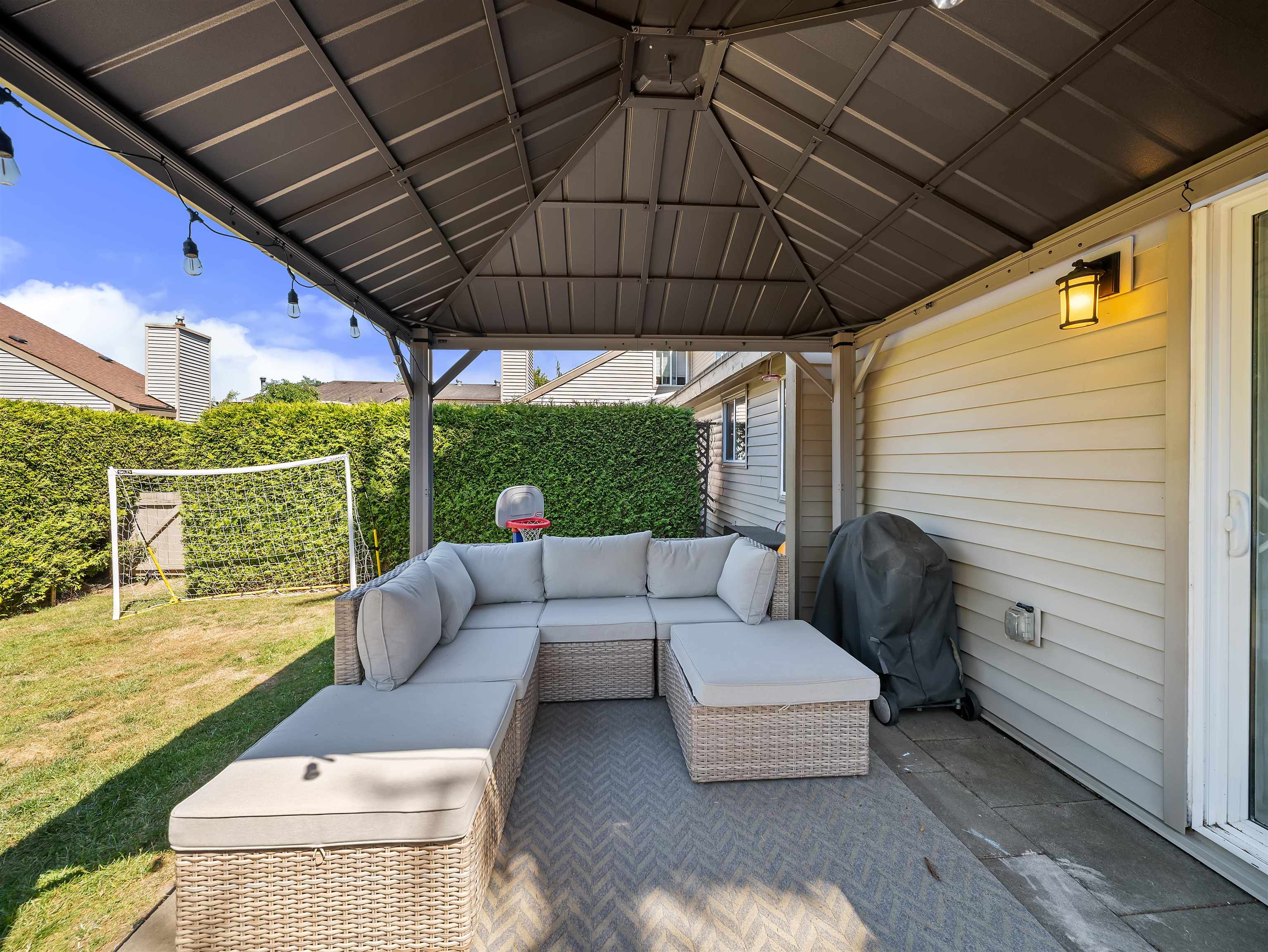 6022 E GREENSIDE DRIVE