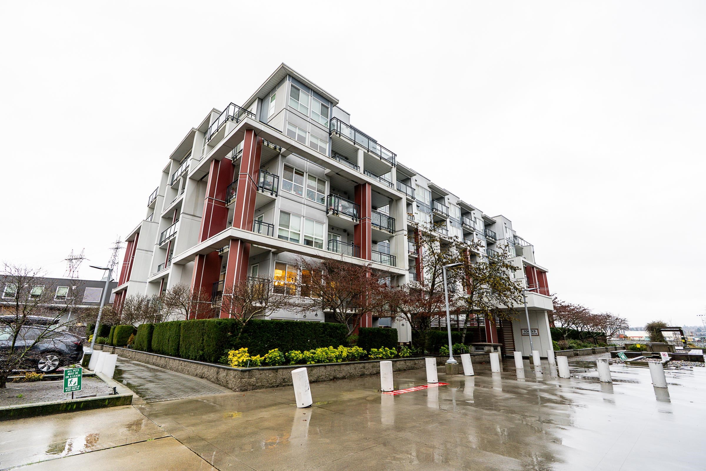 703 10033 RIVER DRIVE