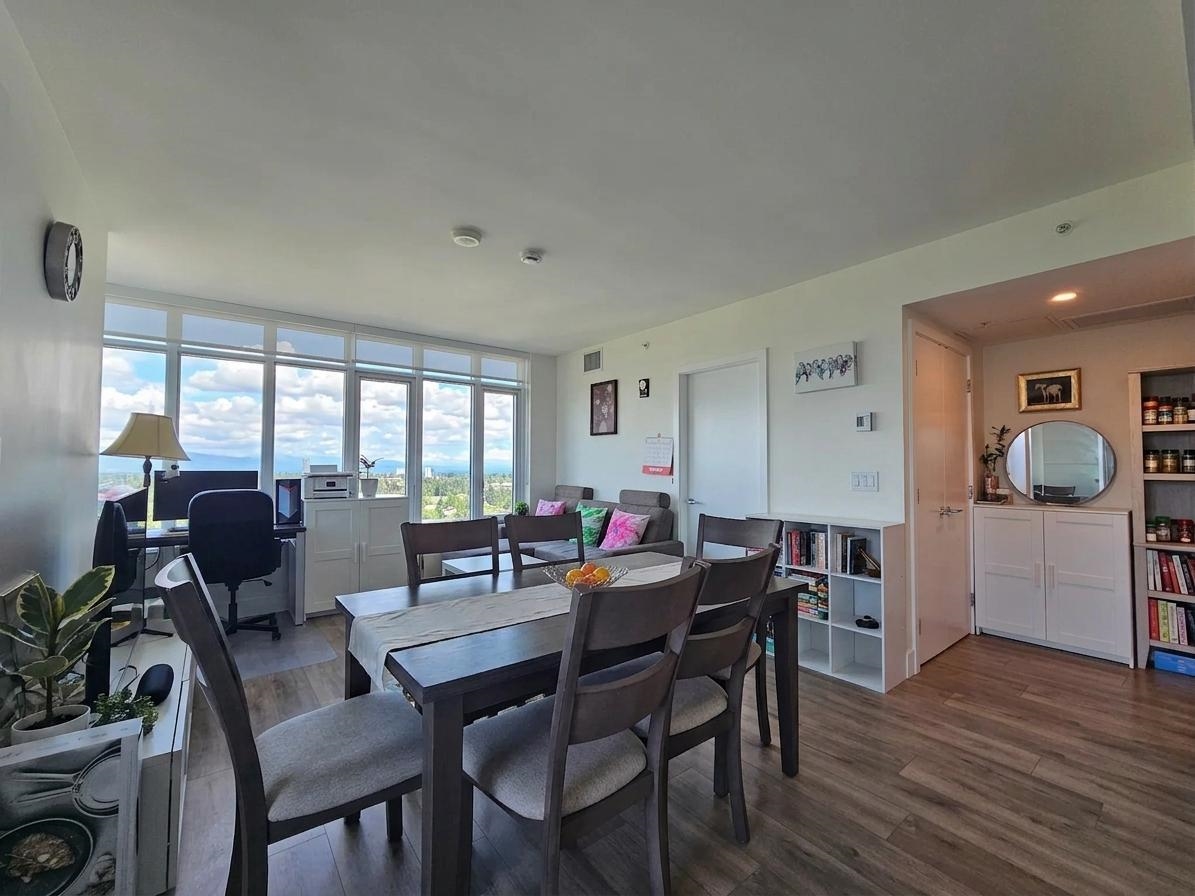 2408 10428 WHALLEY BOULEVARD