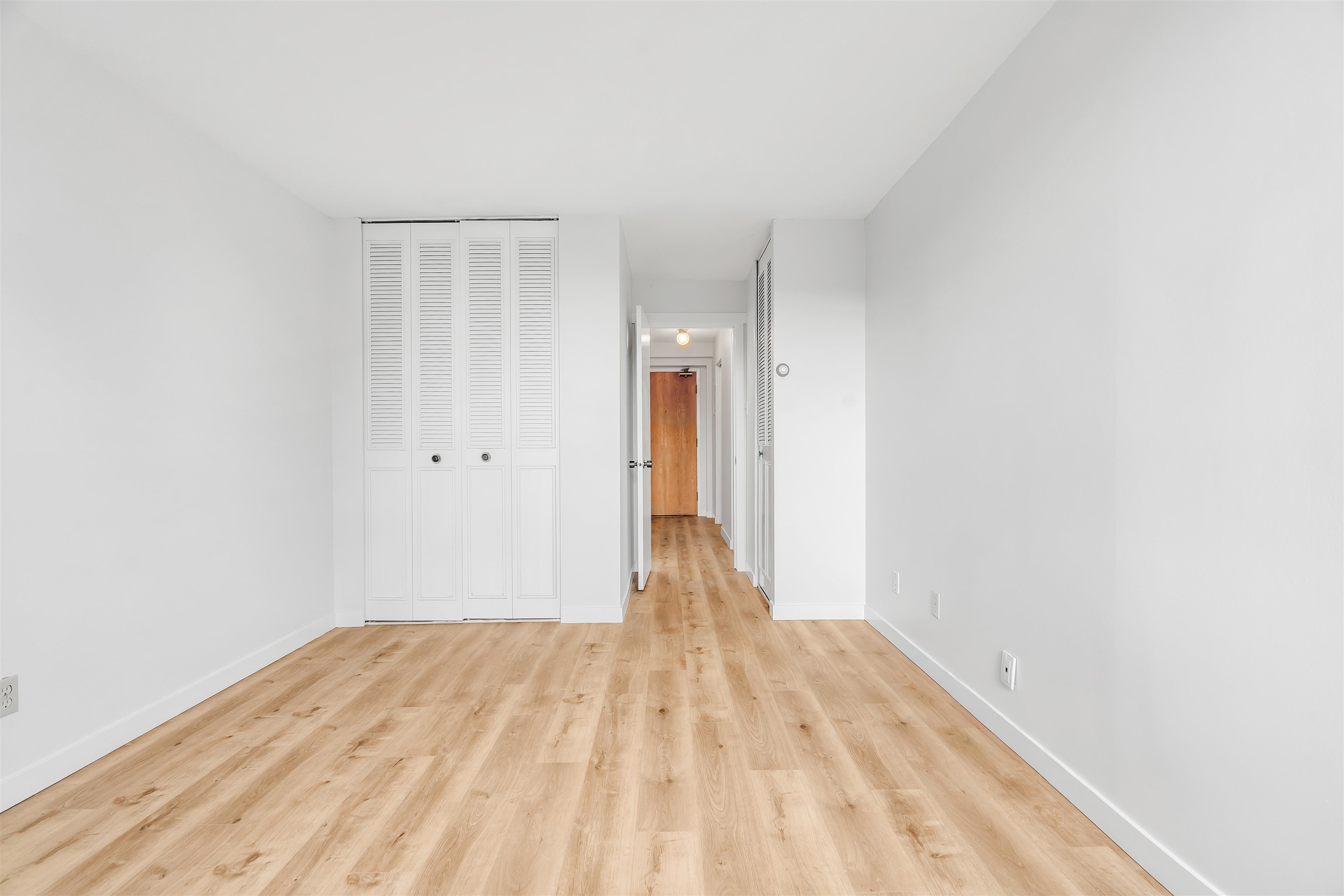 1201 4160 SARDIS STREET