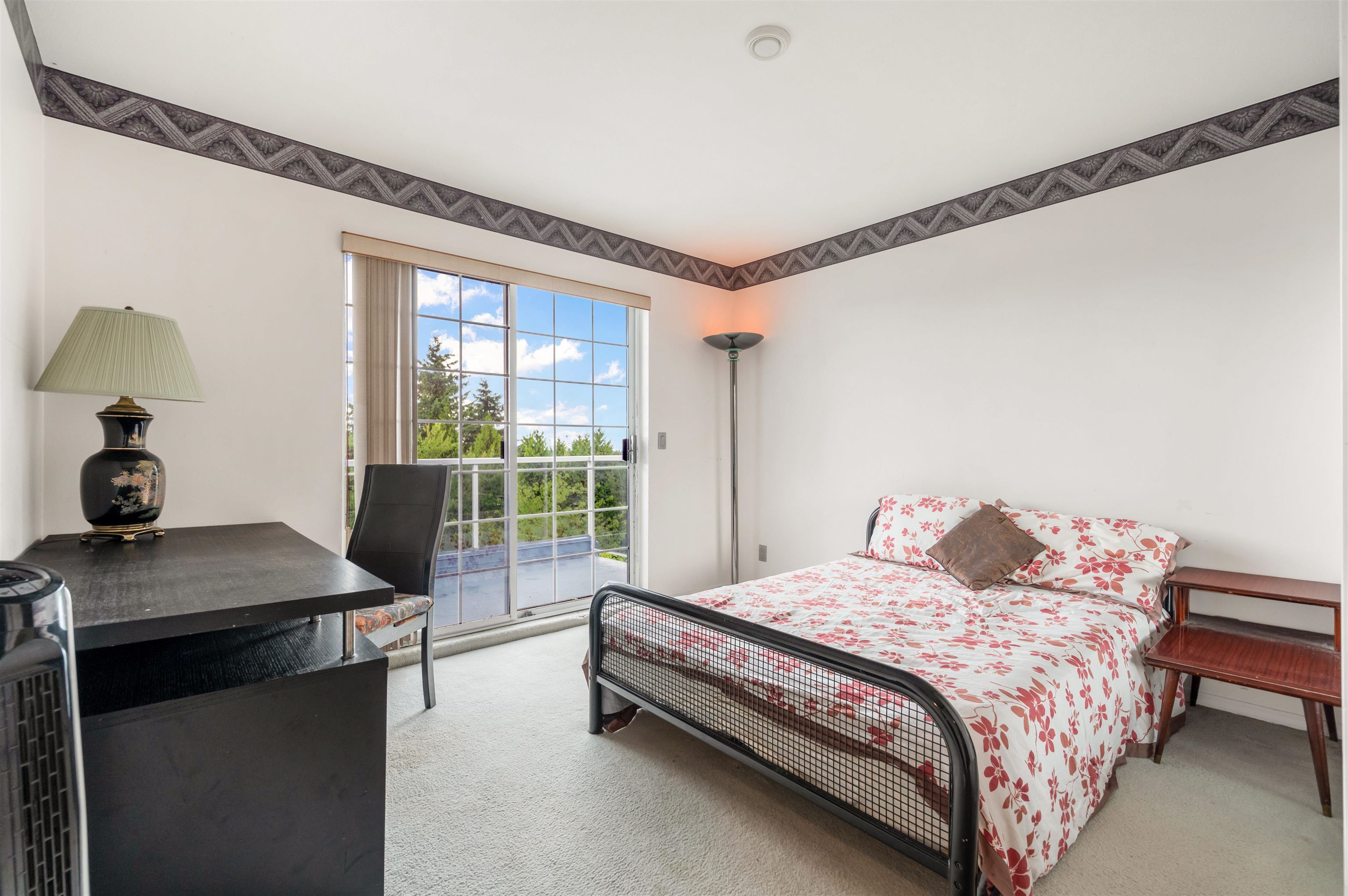 116 RAVINE DRIVE
