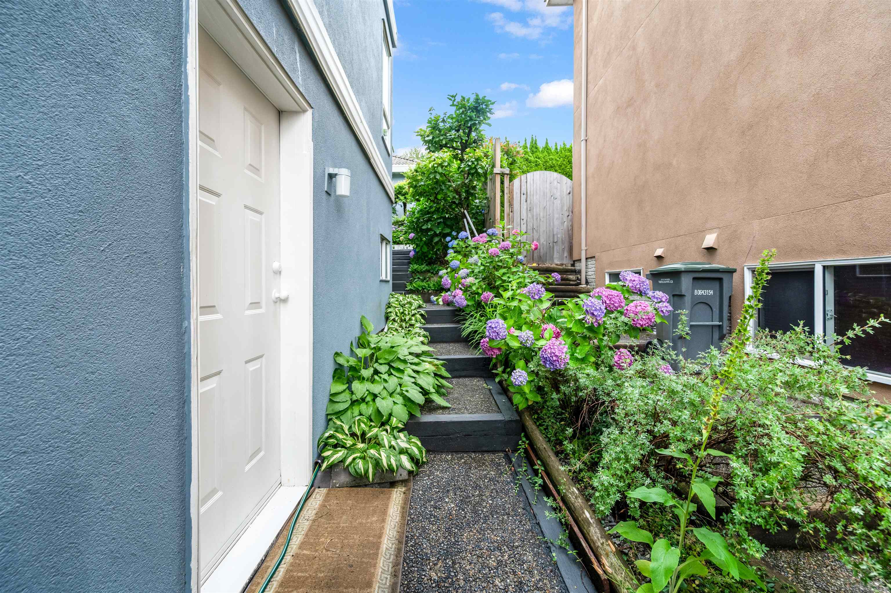 116 RAVINE DRIVE