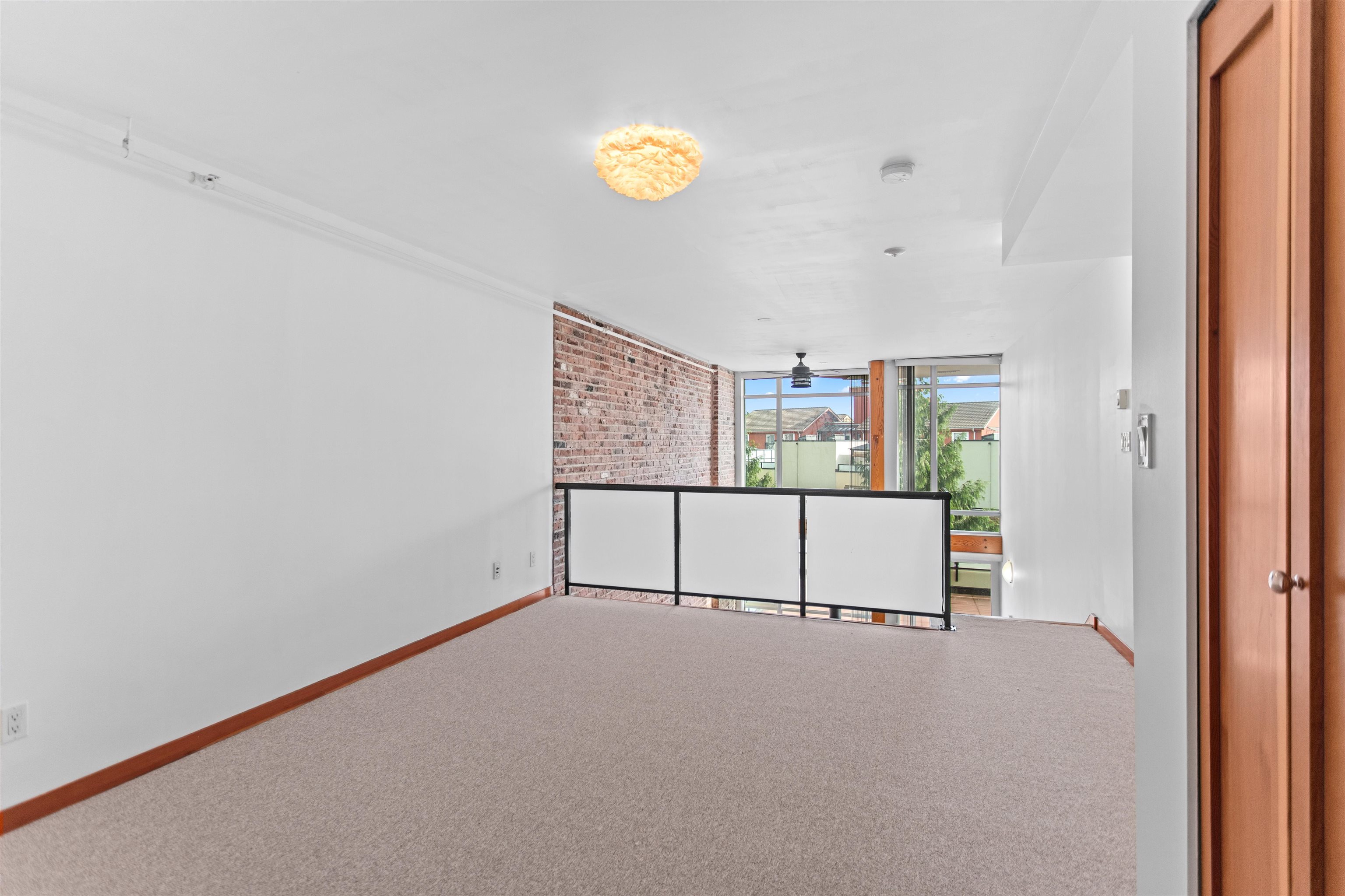 217 10 RENAISSANCE SQUARE