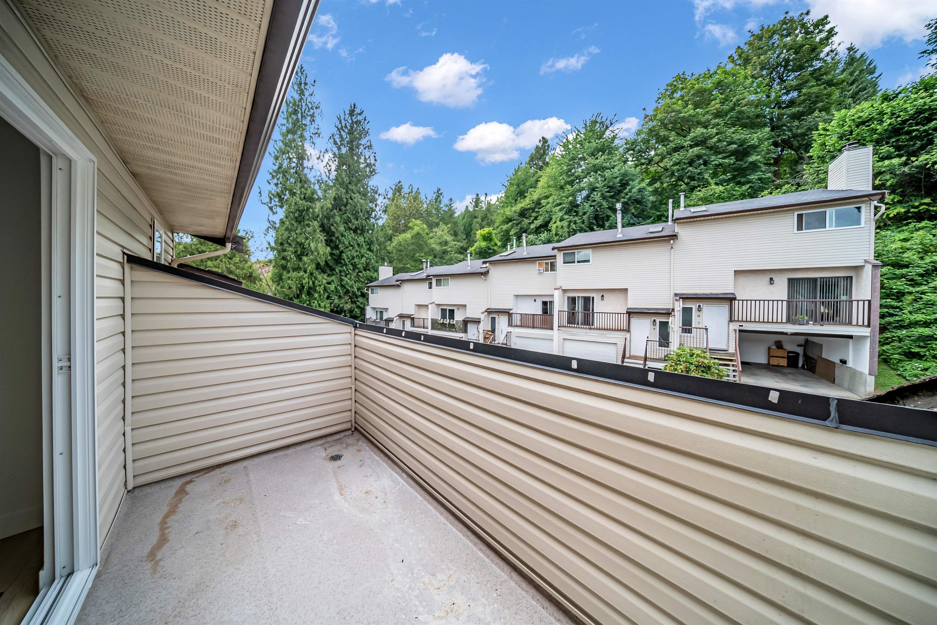 8 32705 FRASER CRESCENT