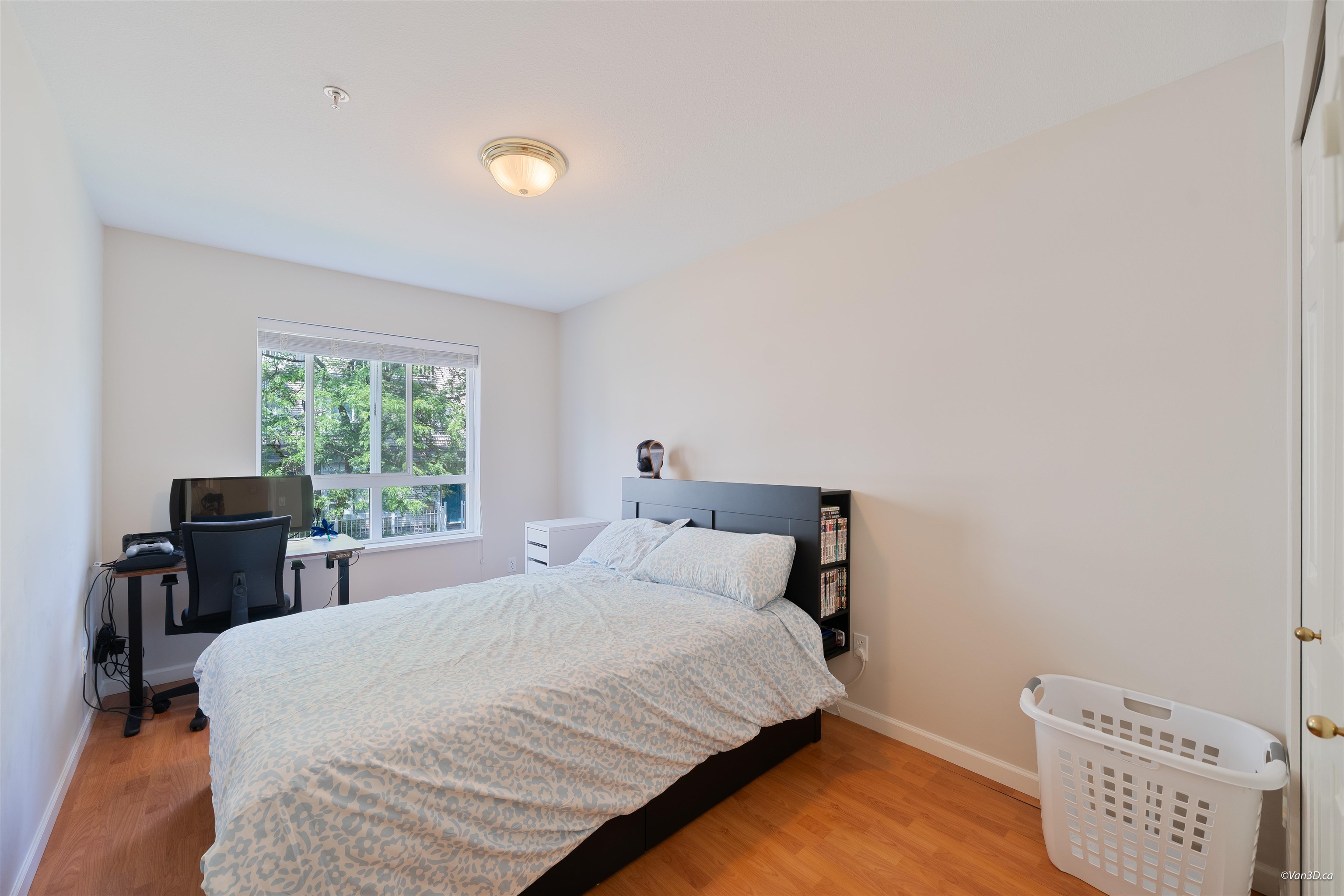 71 6588 SOUTHOAKS CRESCENT
