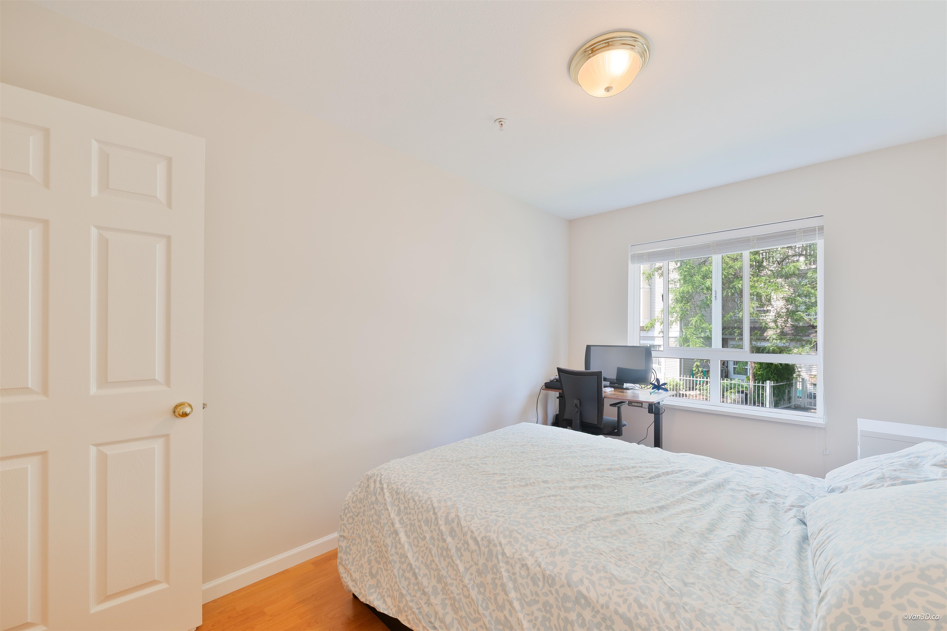 71 6588 SOUTHOAKS CRESCENT