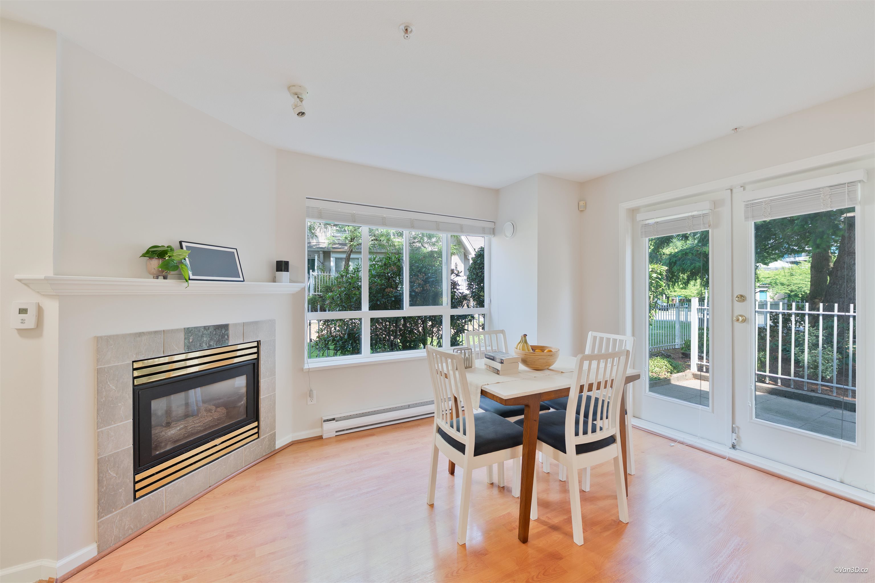 71 6588 SOUTHOAKS CRESCENT