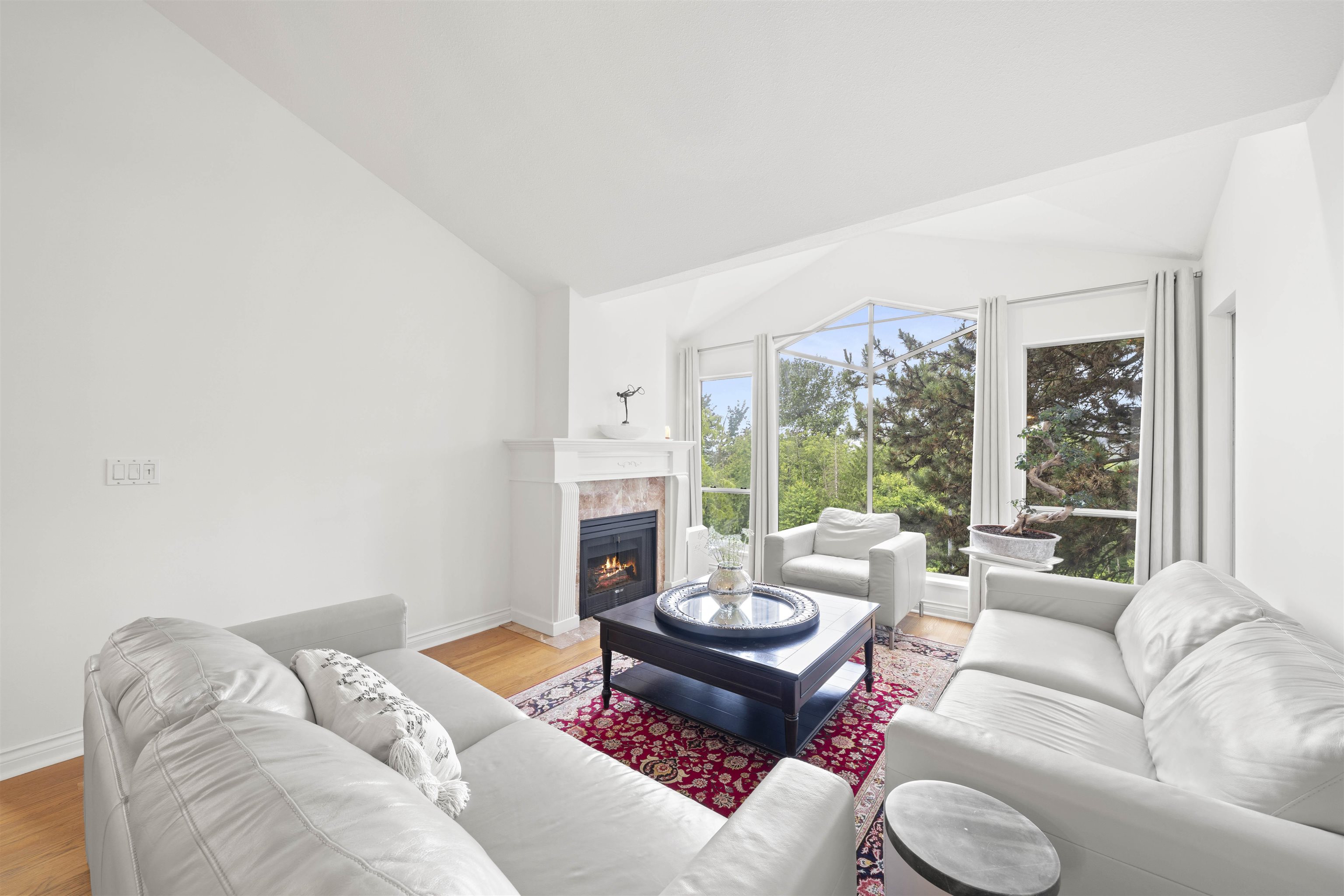 40 1238 EASTERN DRIVE